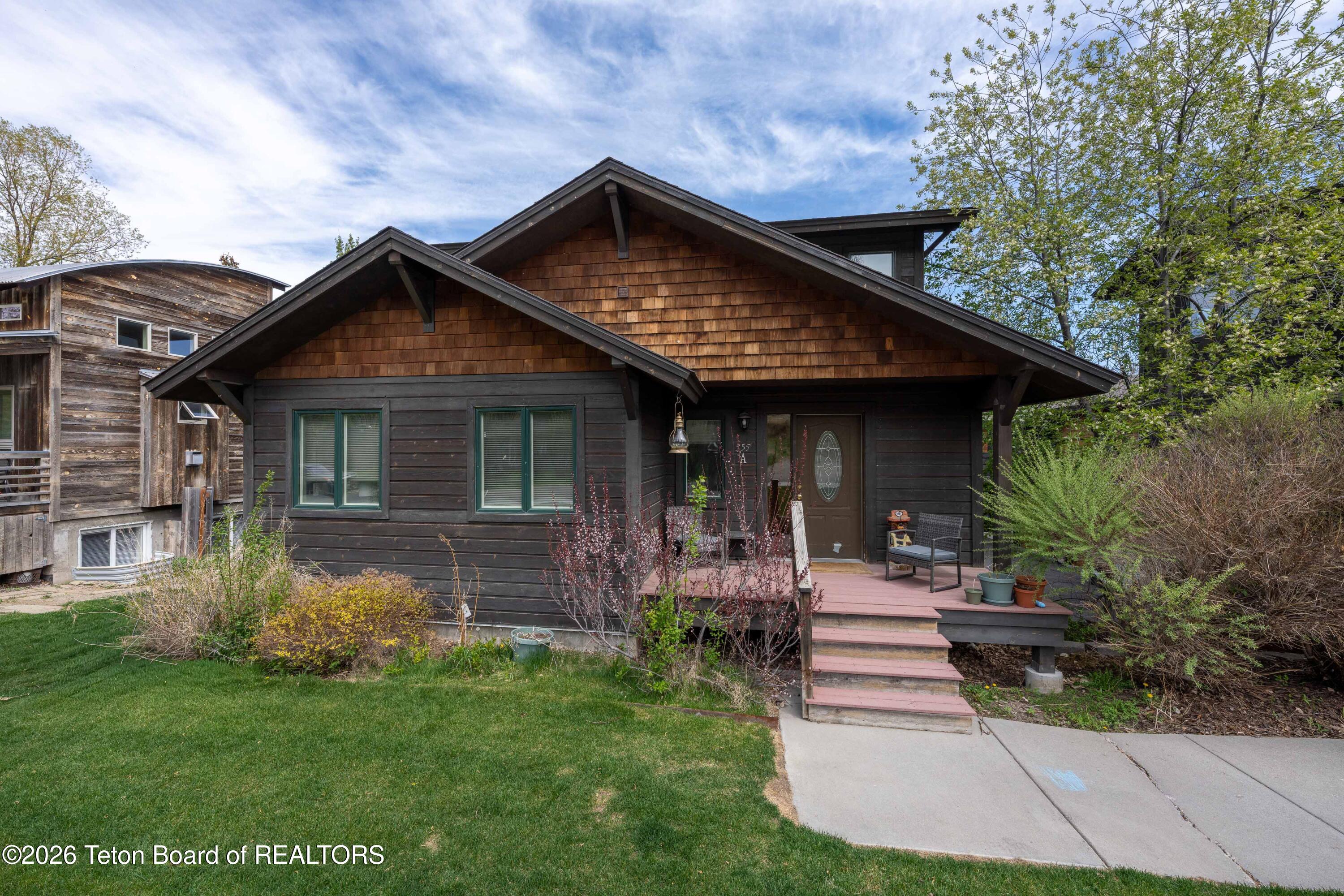 555 CACHE CREEK Drive