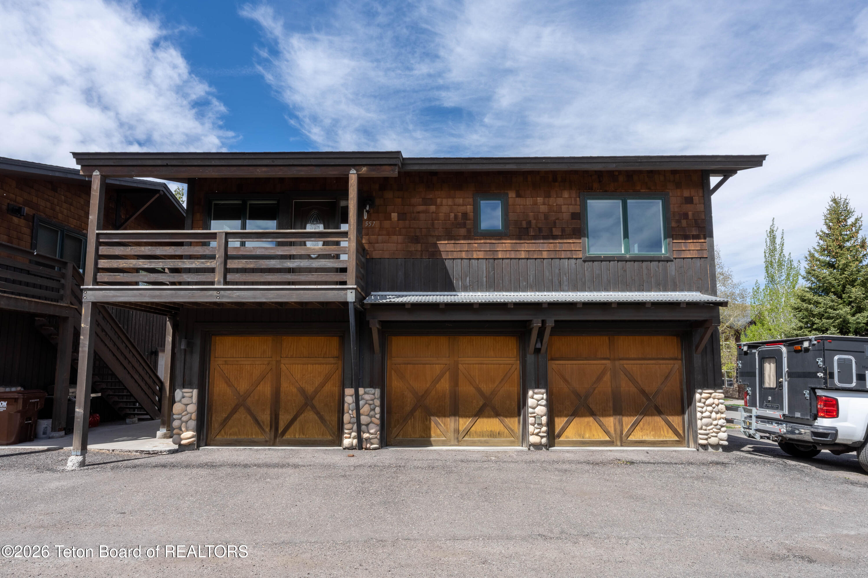 555 CACHE CREEK Drive