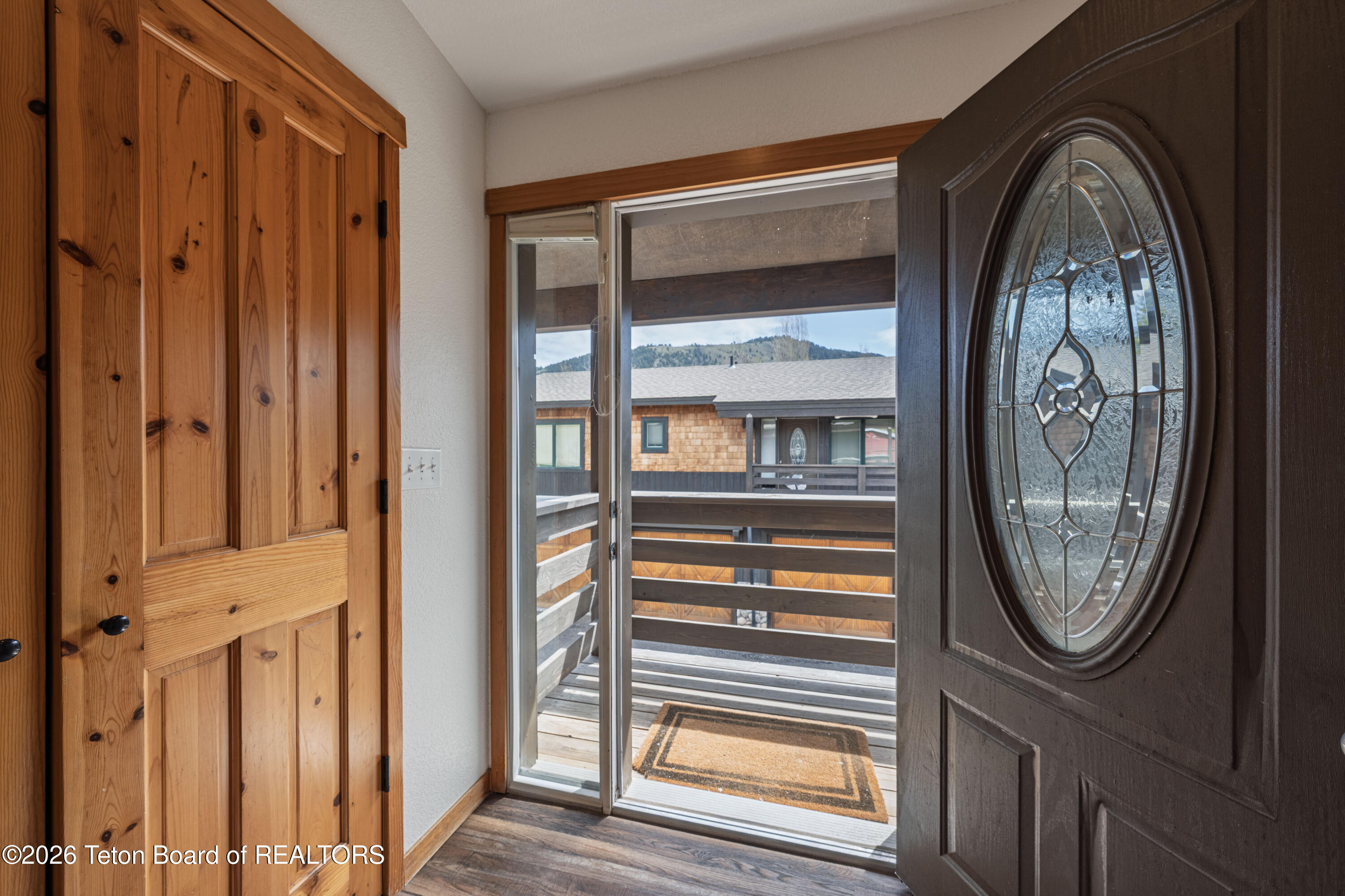 555 CACHE CREEK Drive