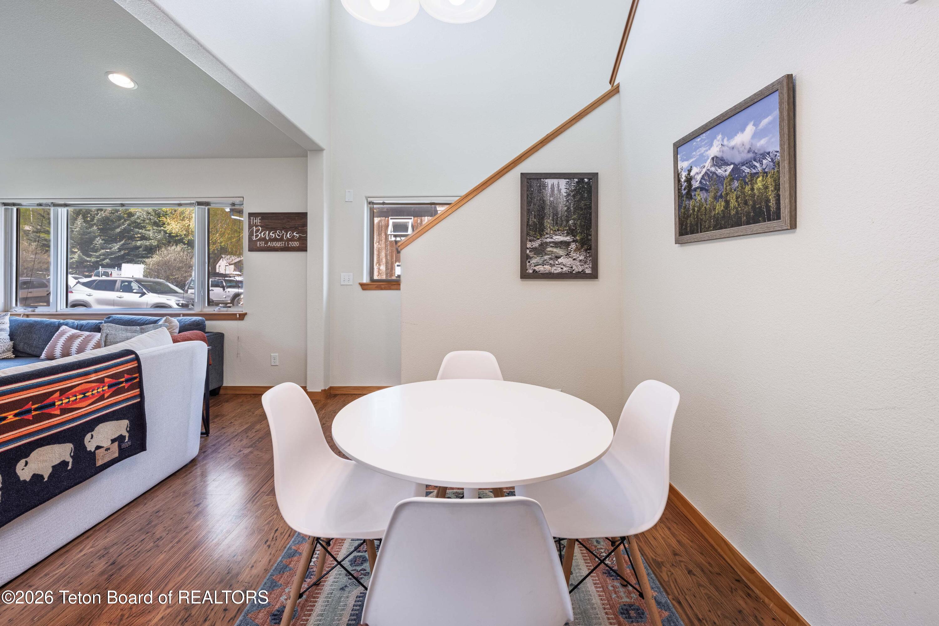 555 CACHE CREEK Drive