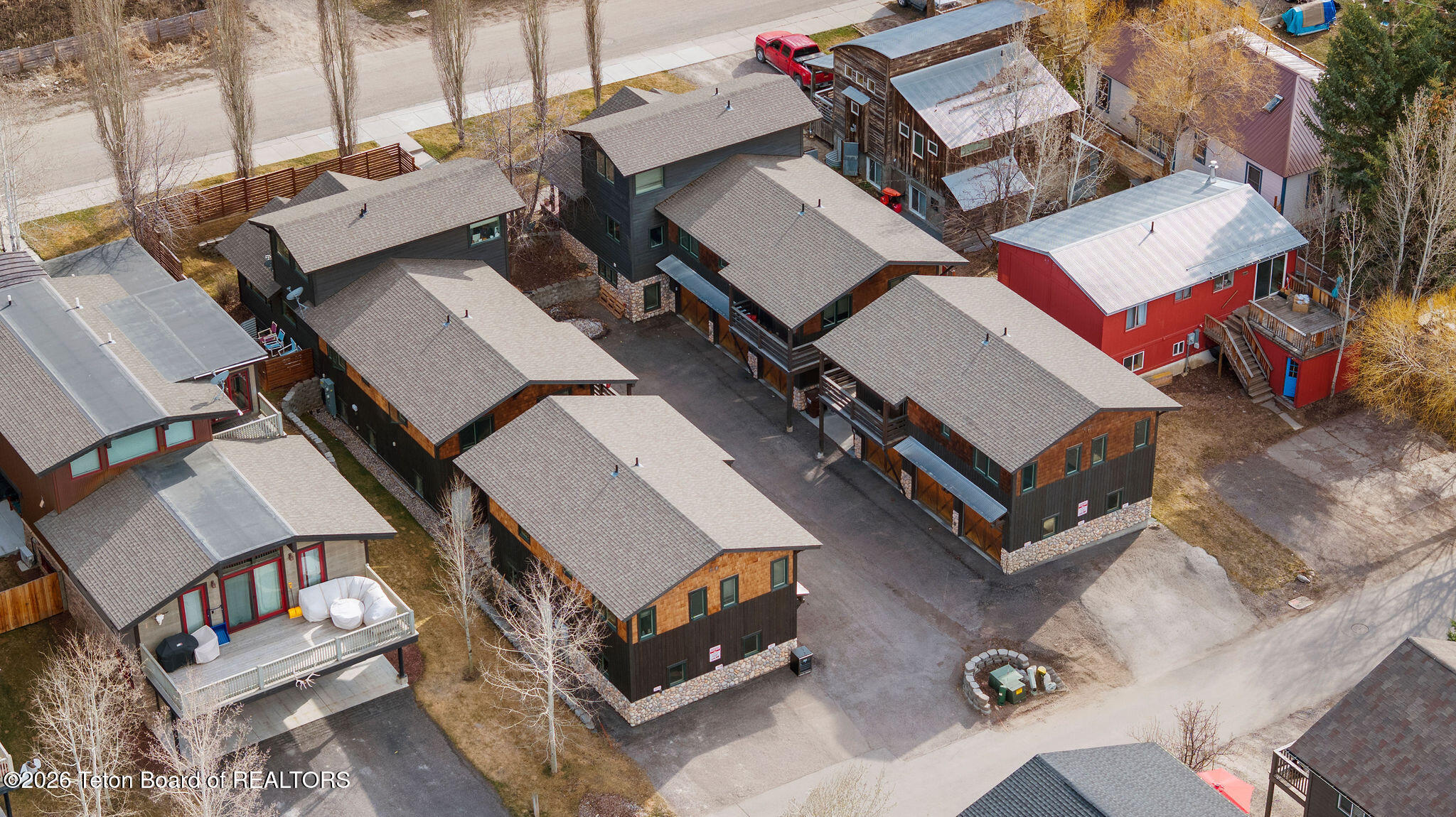 555 CACHE CREEK Drive