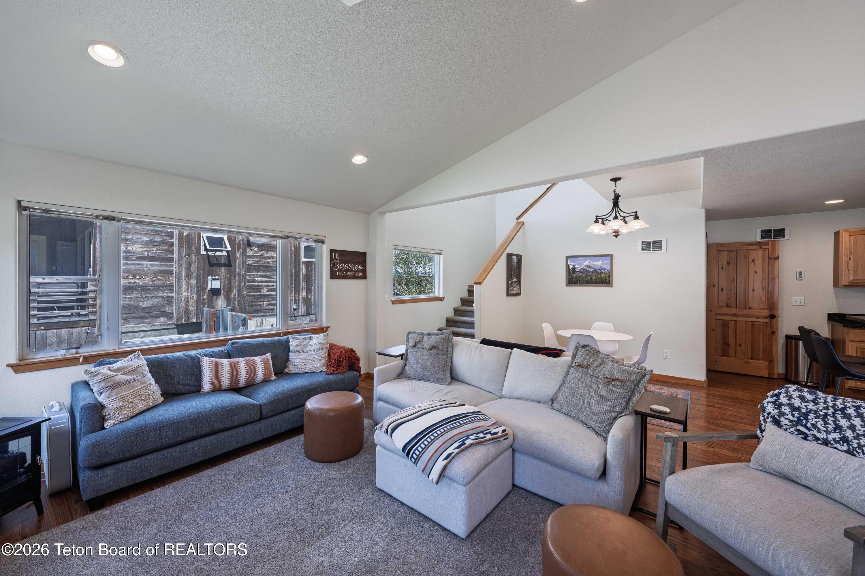 555 CACHE CREEK Drive