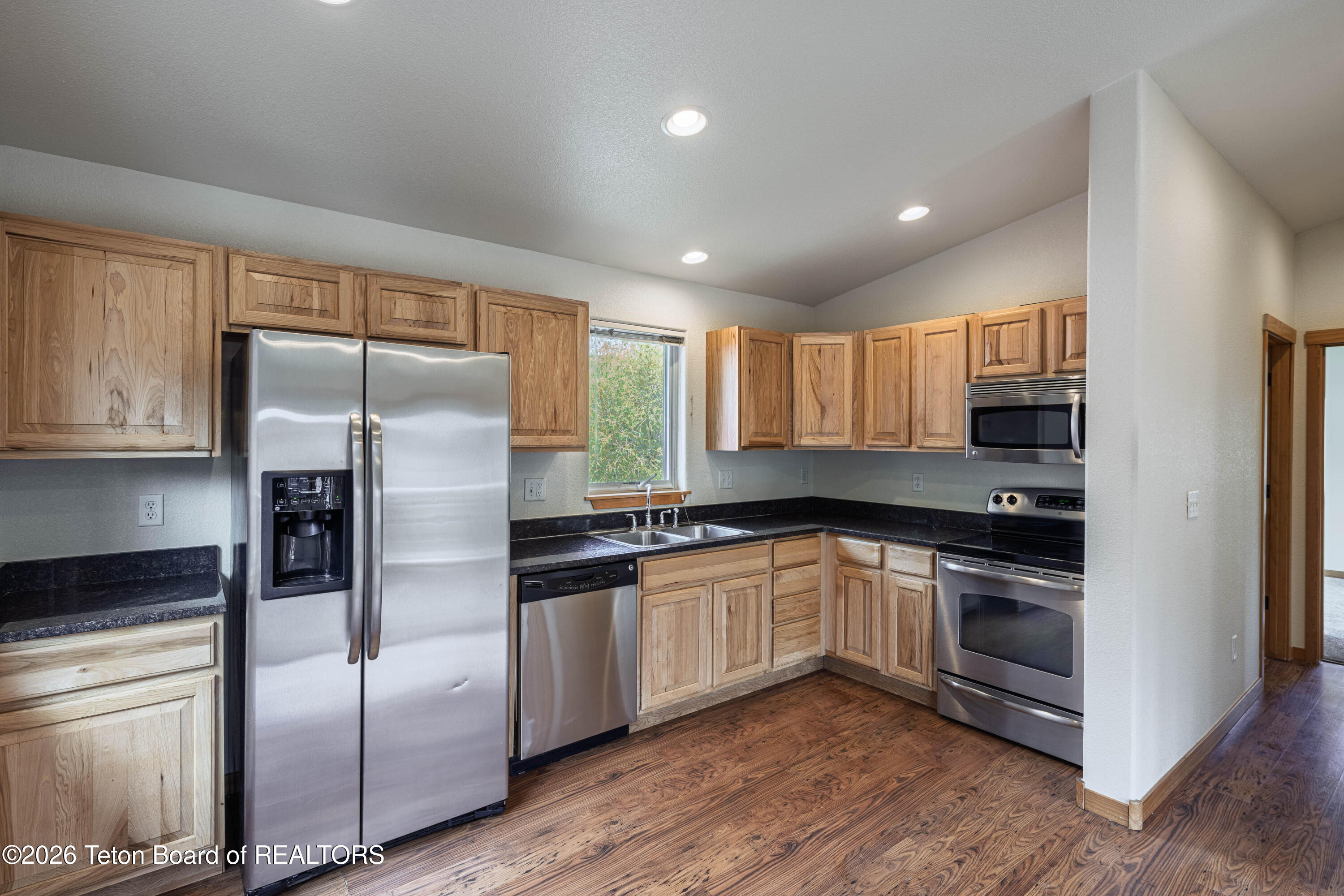 555 CACHE CREEK Drive