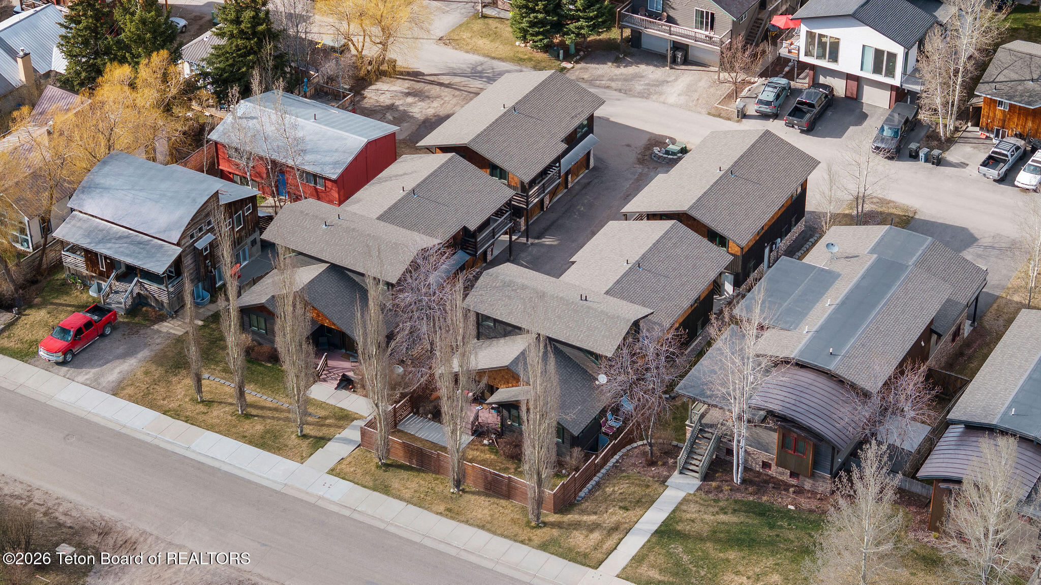 555 CACHE CREEK Drive