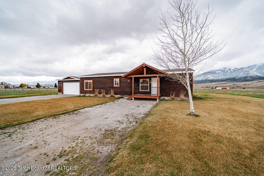 47 JACKALOPE Drive