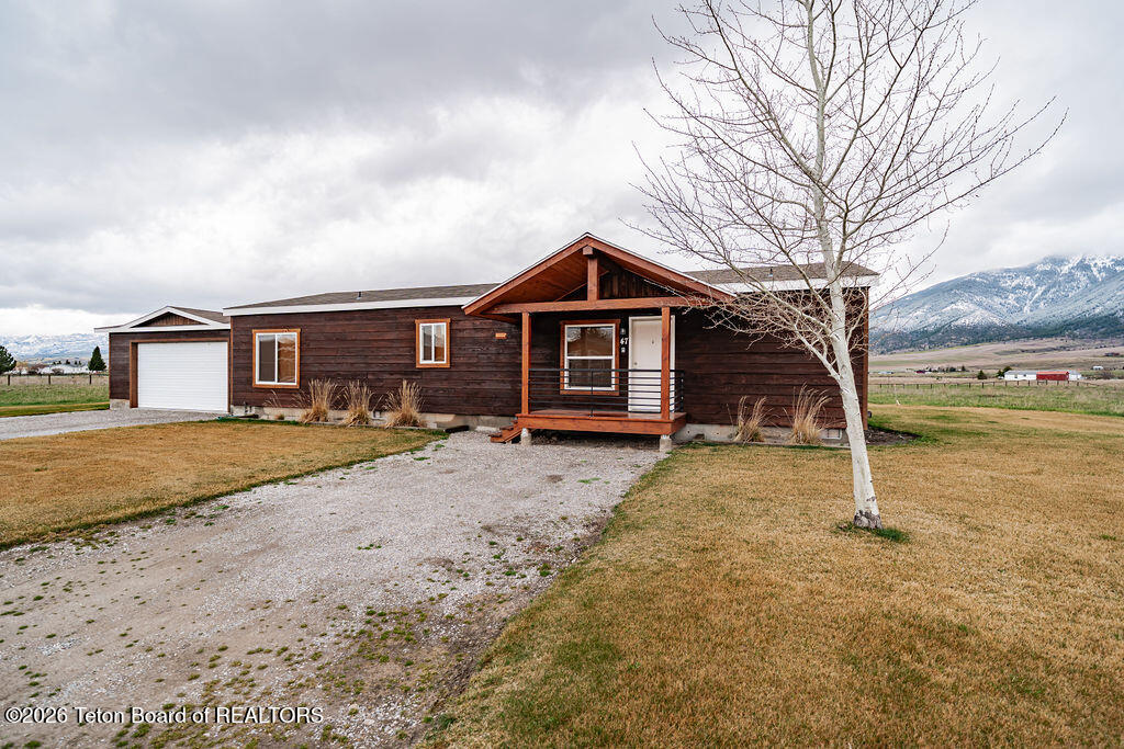 47 JACKALOPE Drive
