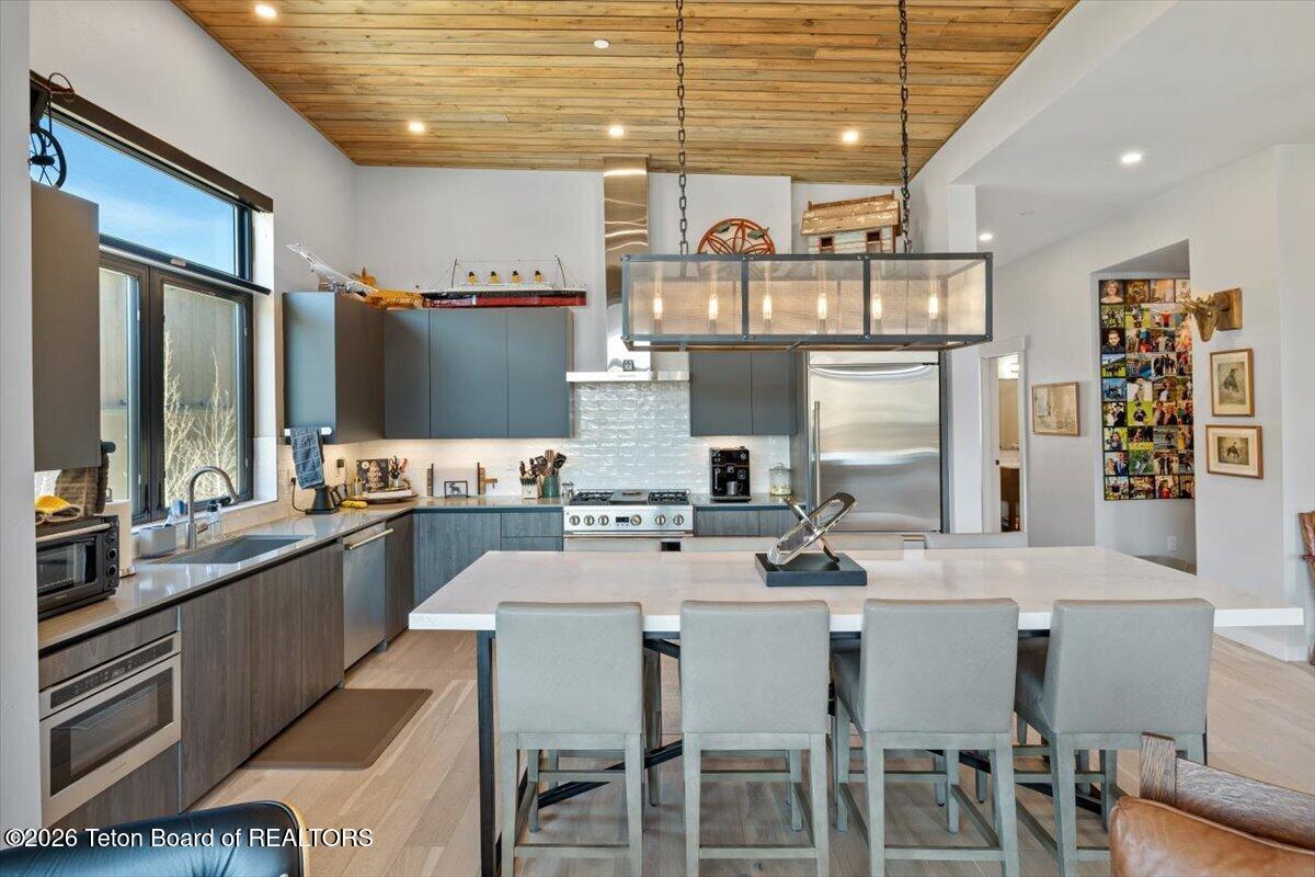 14270 WAGON Road