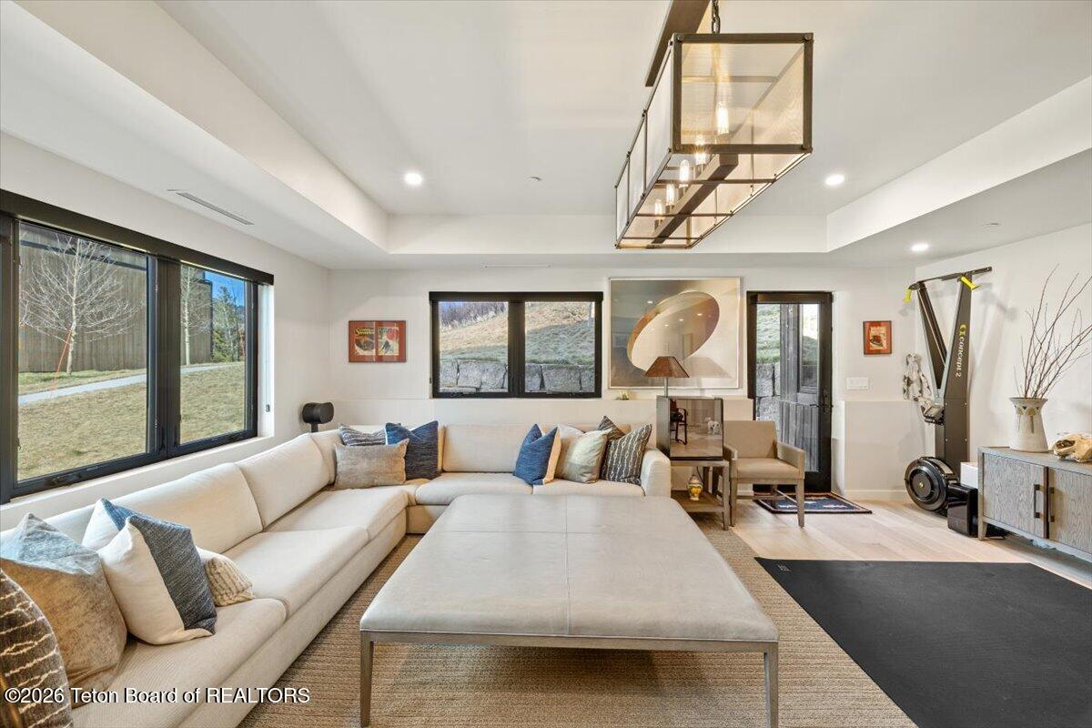 14270 WAGON Road