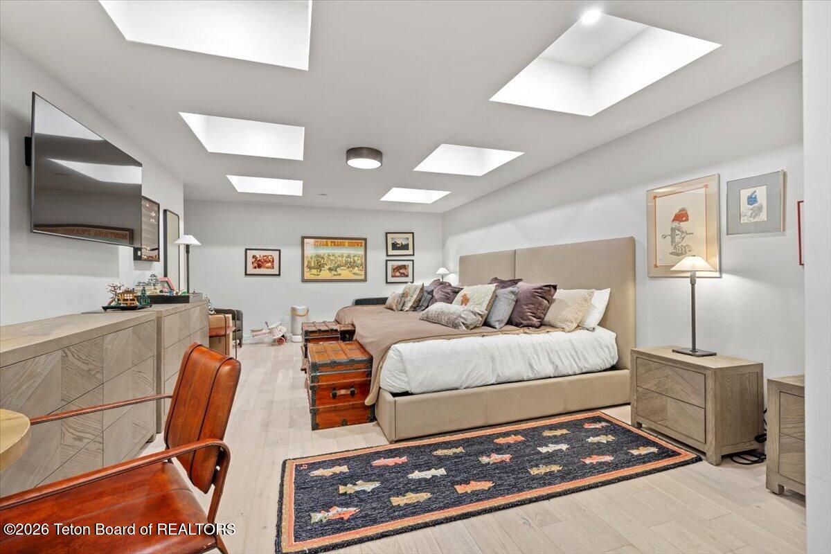 14270 WAGON Road