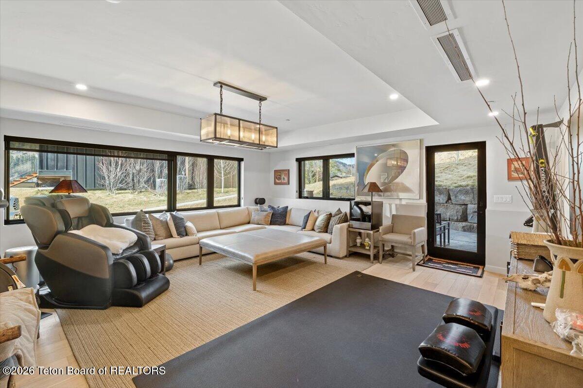 14270 WAGON Road