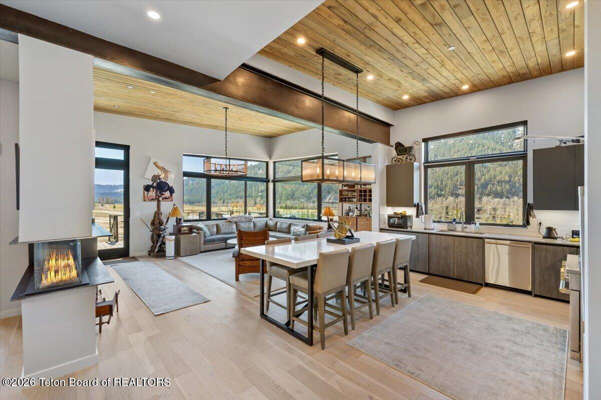14270 WAGON Road