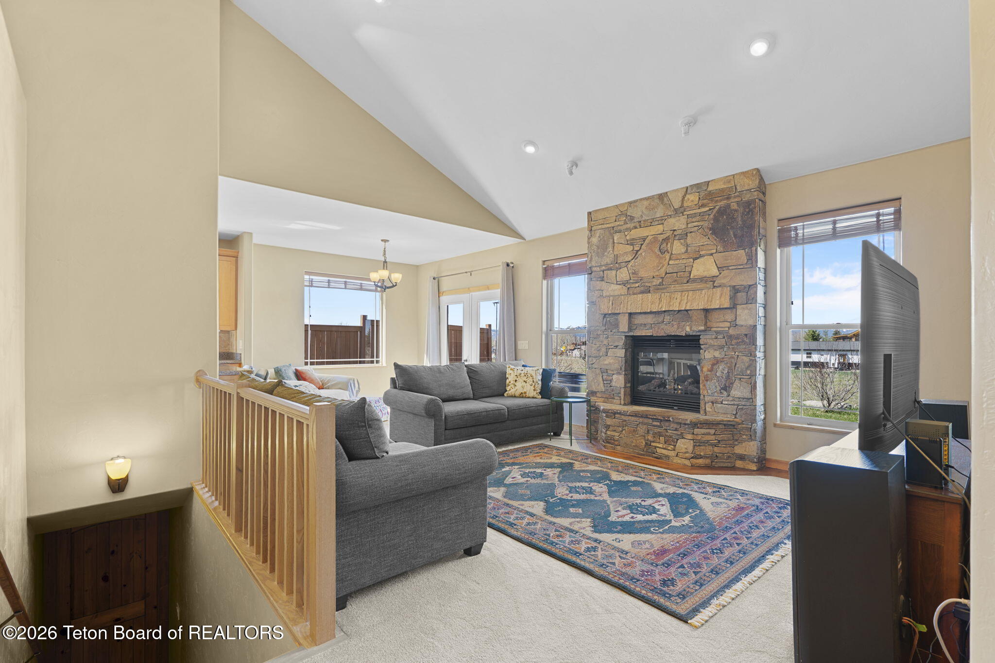 60 BAYWOOD Drive