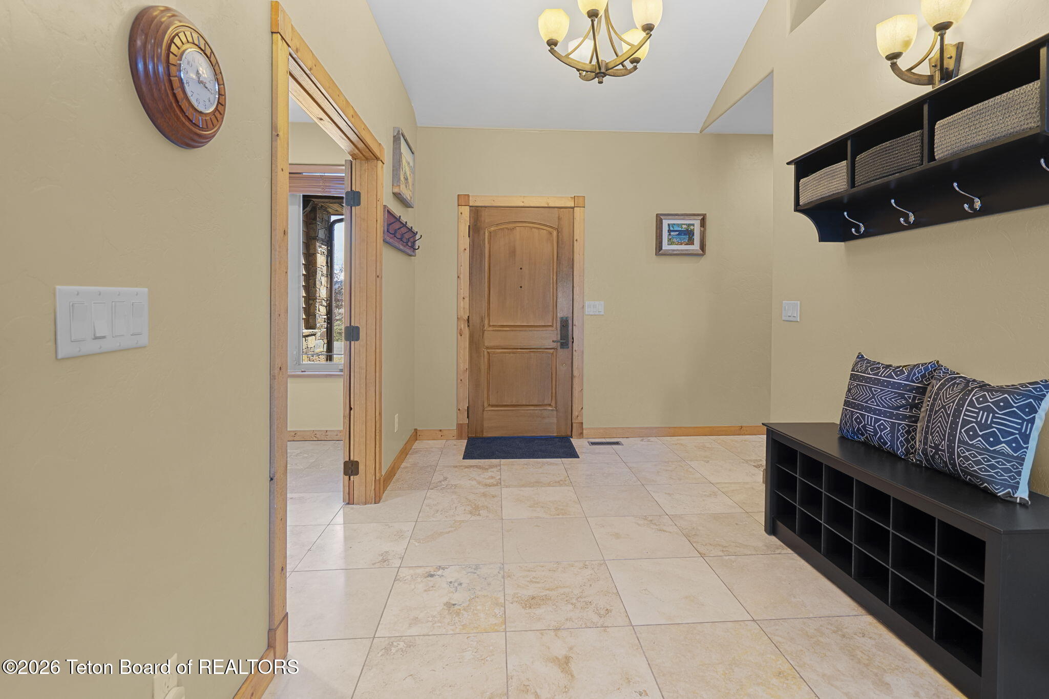 60 BAYWOOD Drive