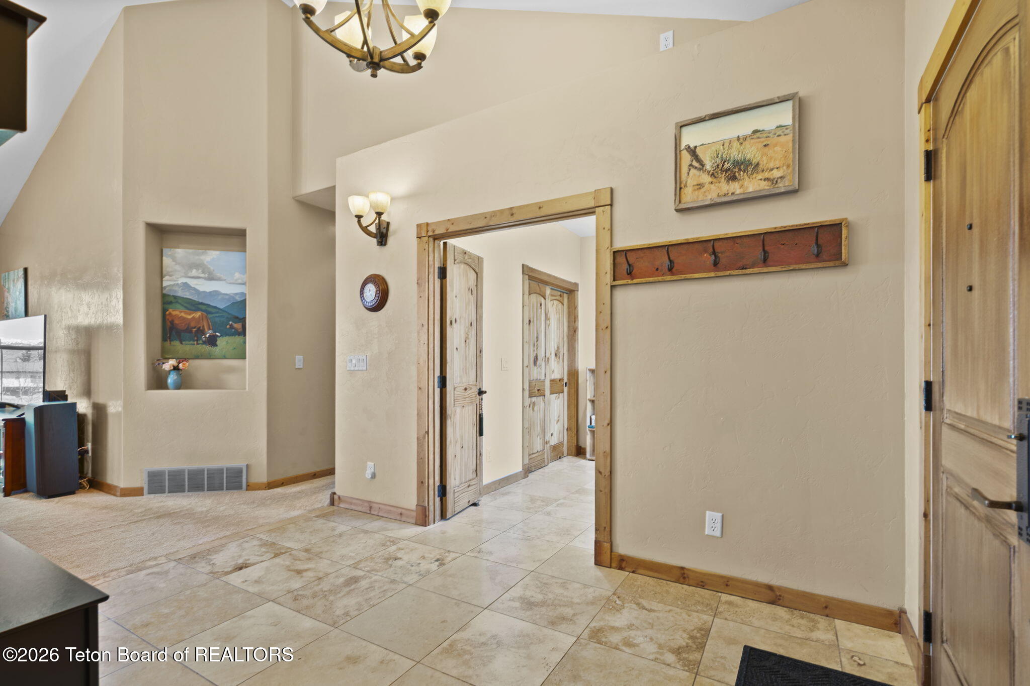 60 BAYWOOD Drive