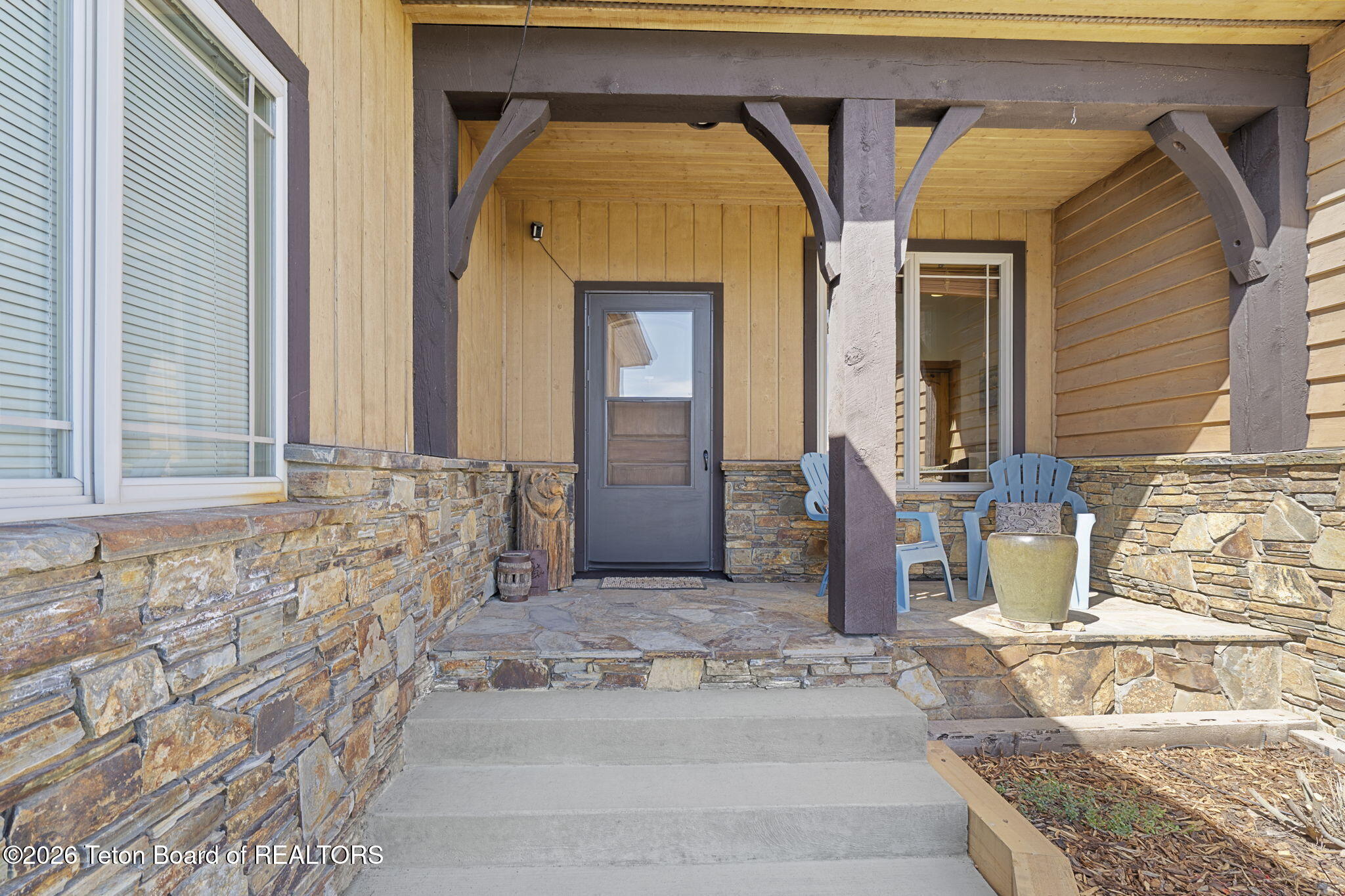 60 BAYWOOD Drive