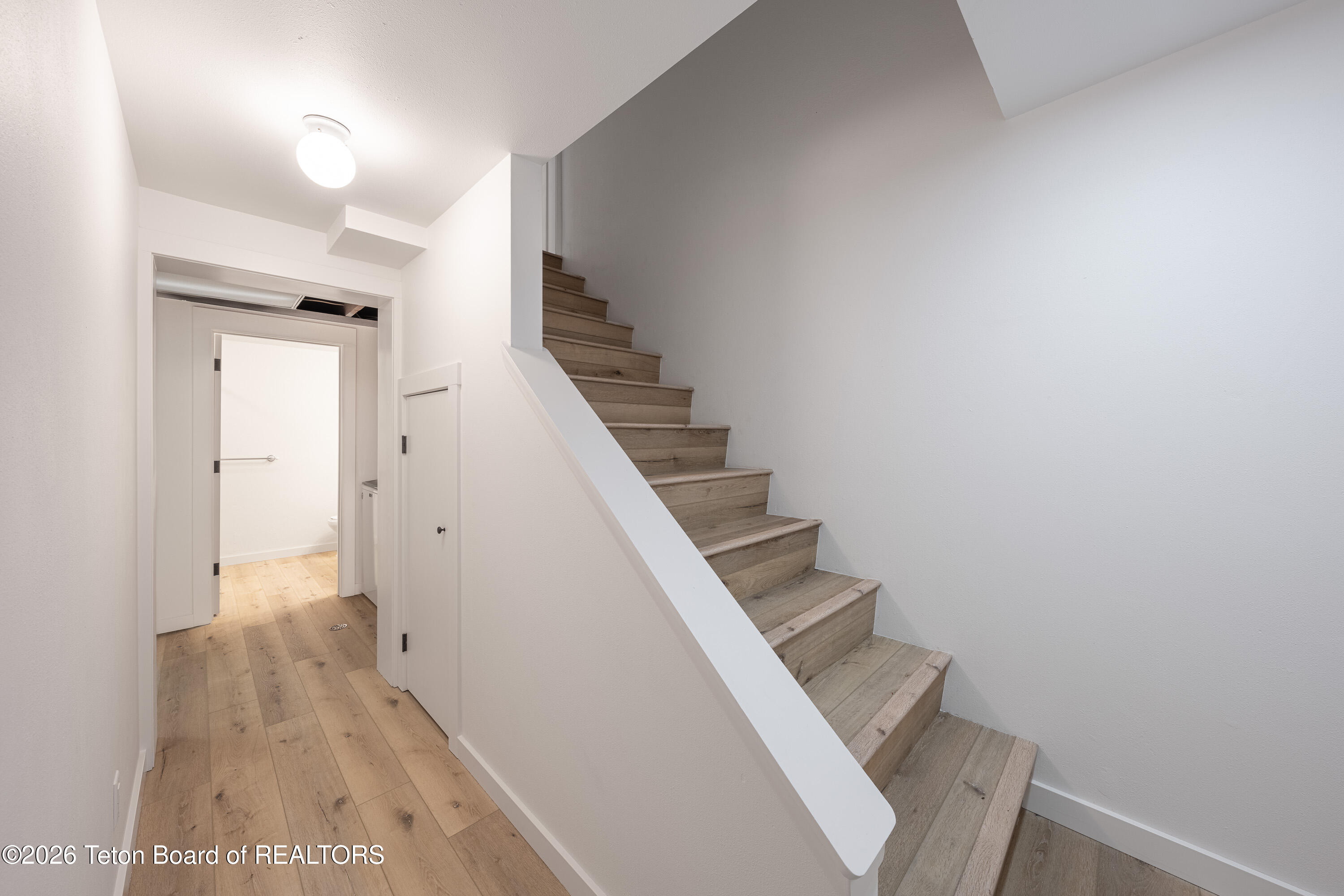 360 E SIMPSON Avenue 20
