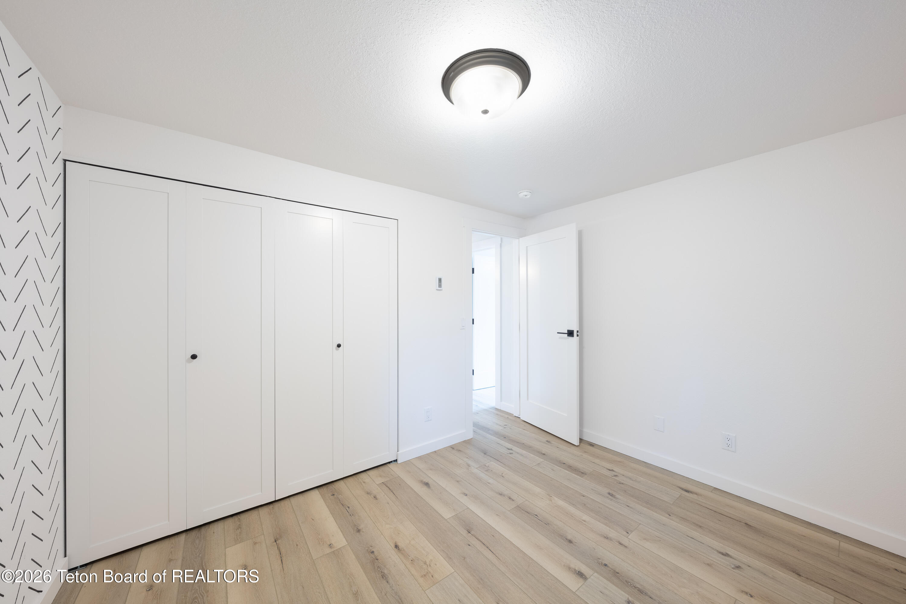 360 E SIMPSON Avenue 20