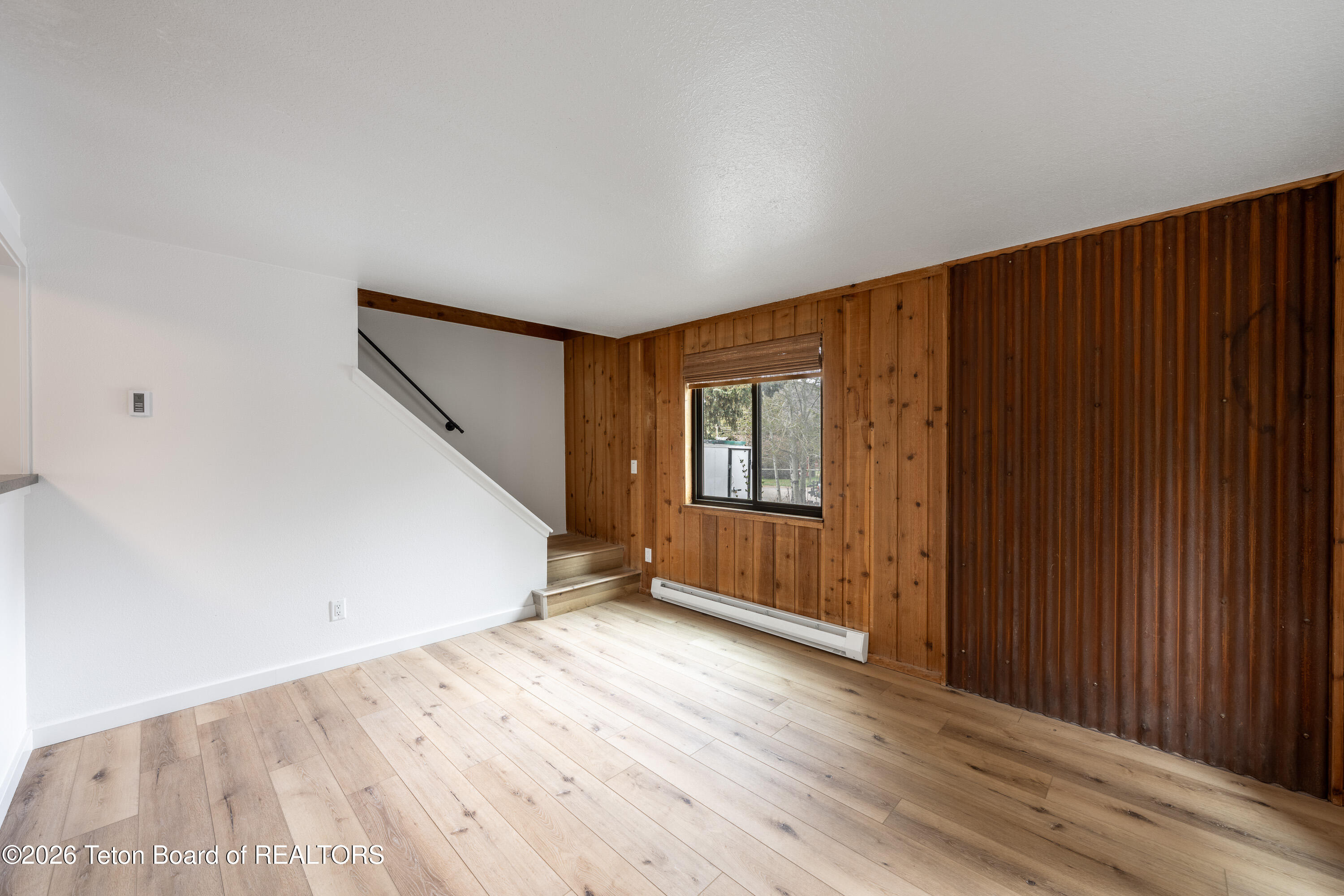 360 E SIMPSON Avenue 20