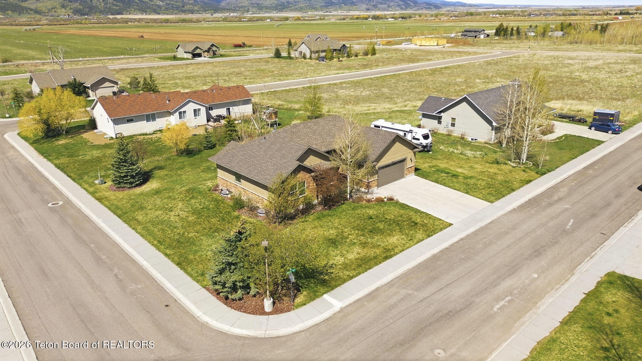 8840 AURORA Drive