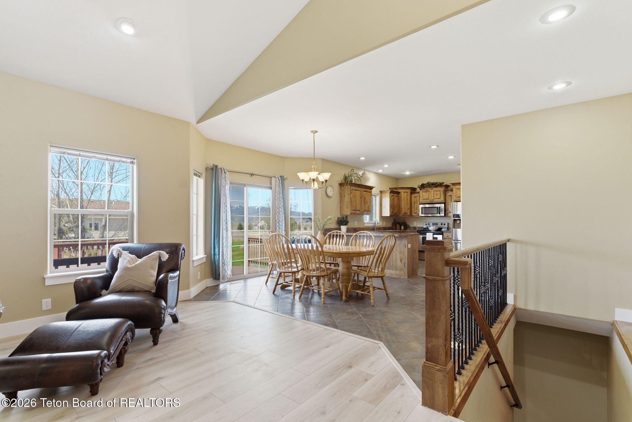 8840 AURORA Drive