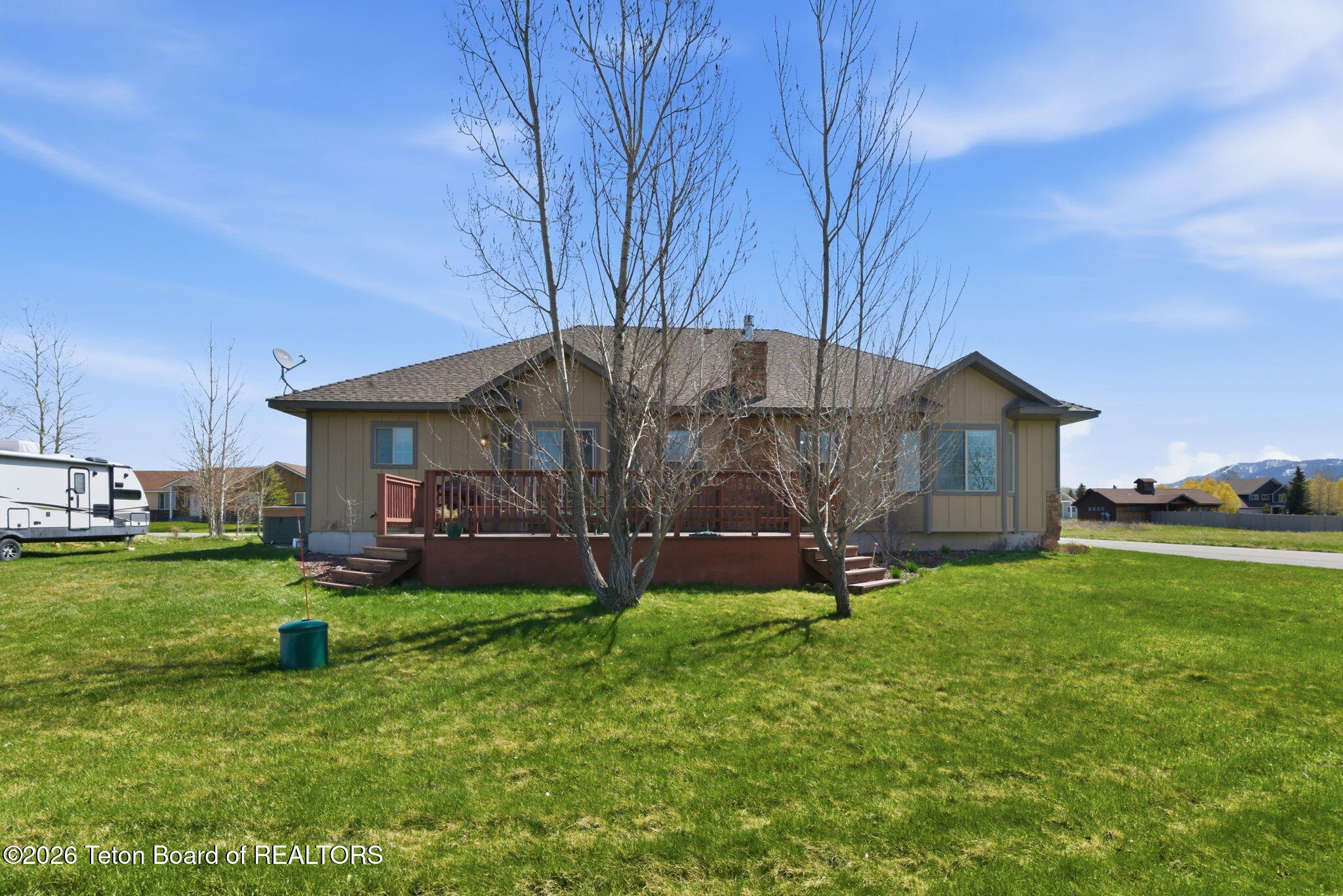 8840 AURORA Drive