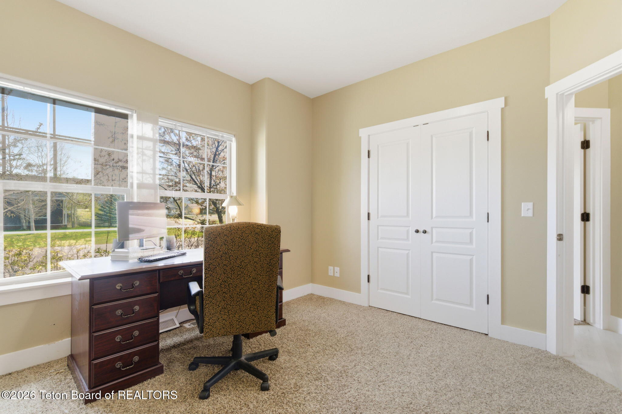 8840 AURORA Drive