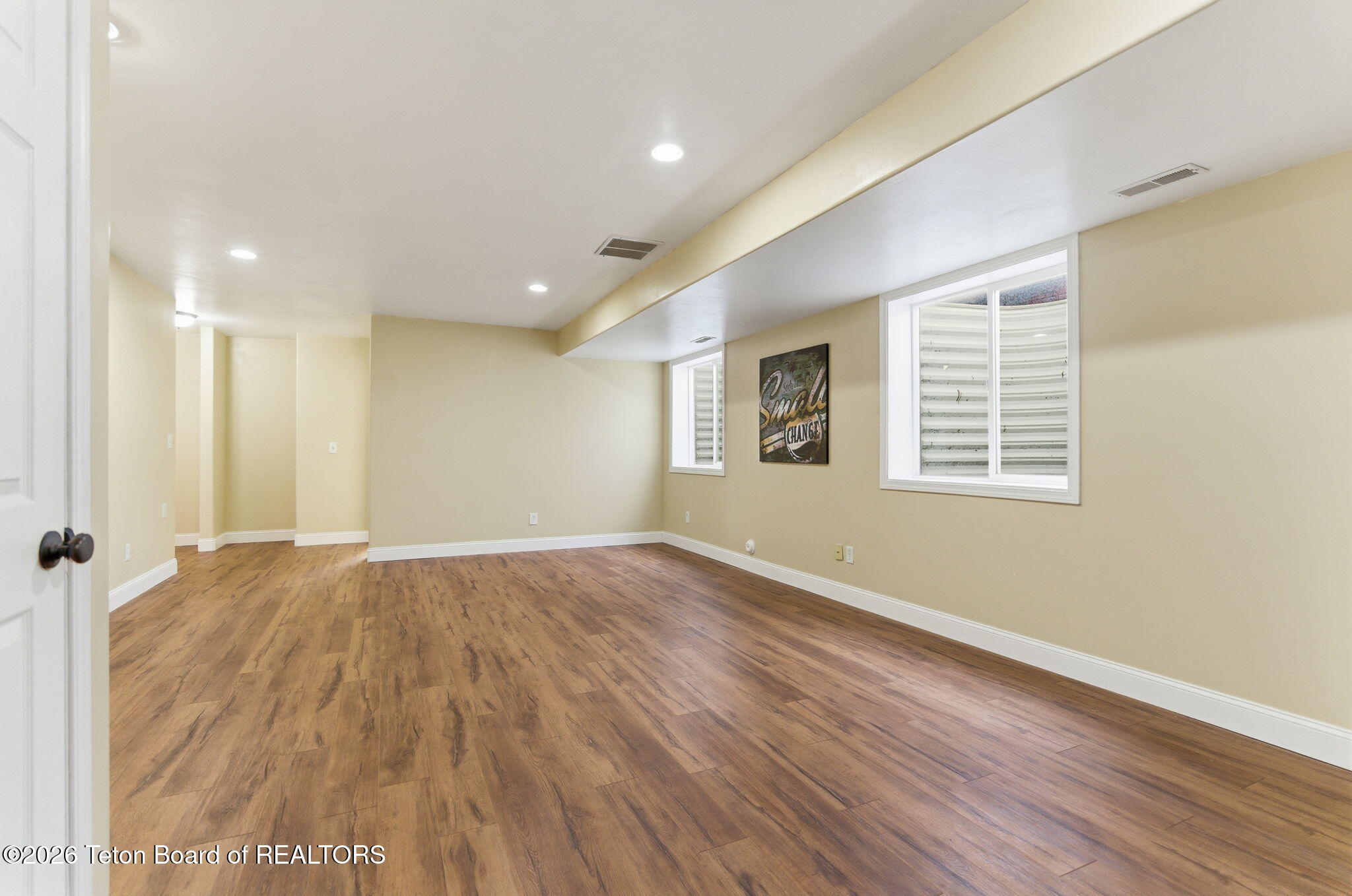 8840 AURORA Drive