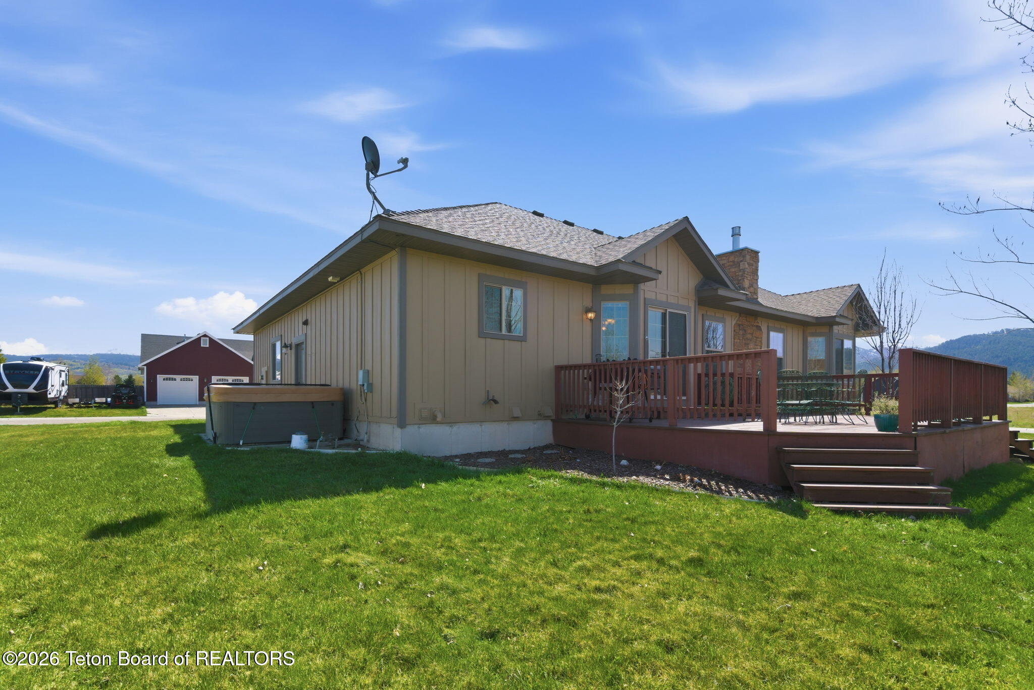 8840 AURORA Drive