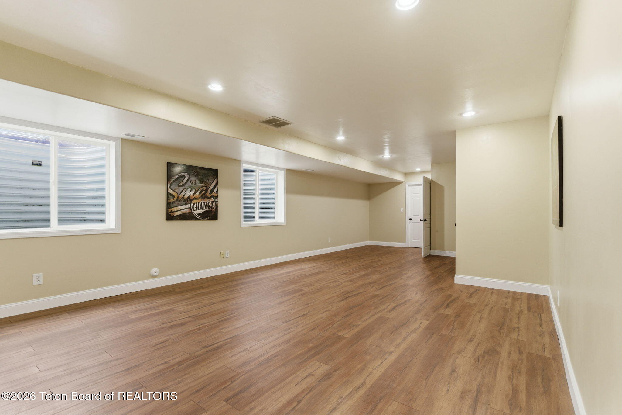 8840 AURORA Drive