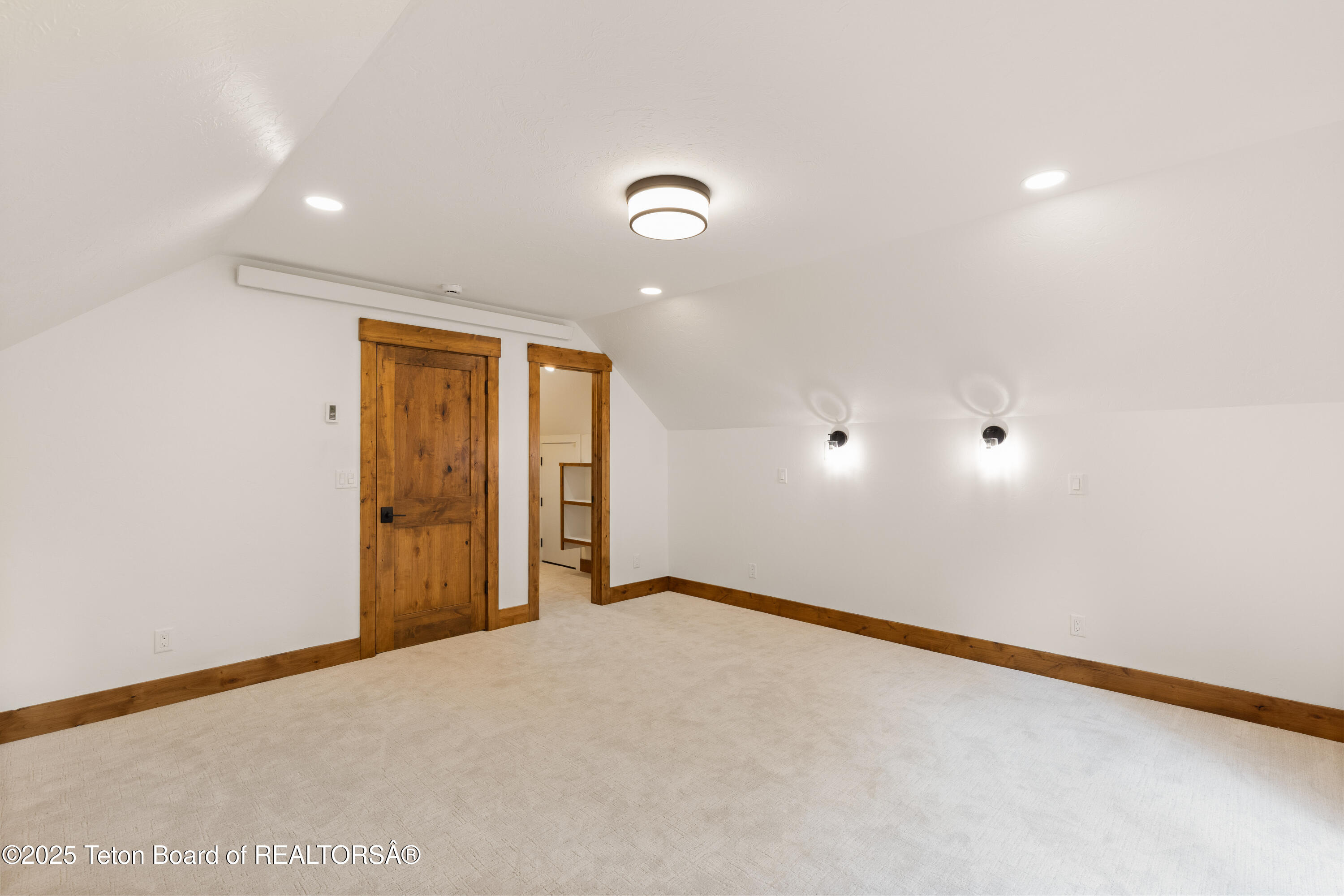 285 SPRUCE Street