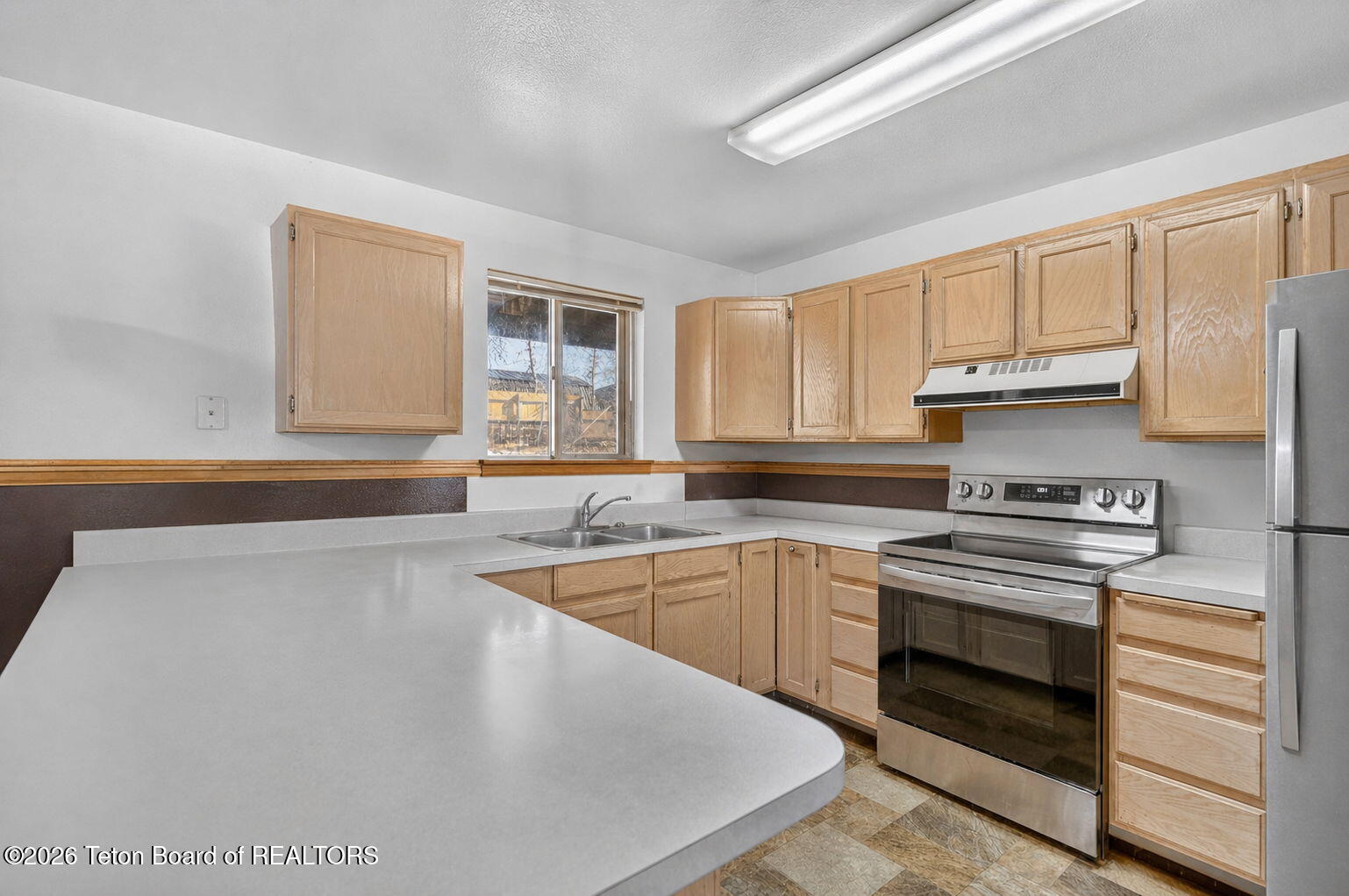 95 W BIRCH Street