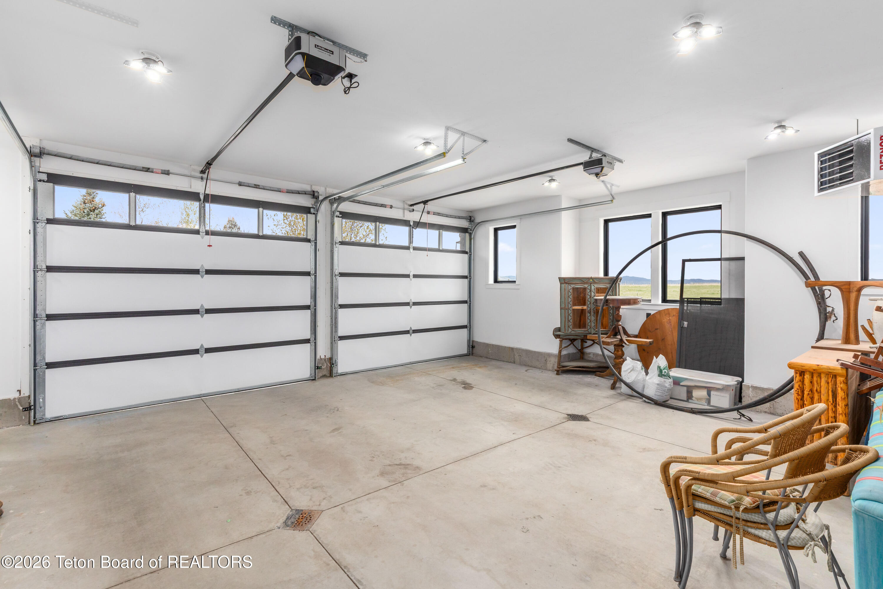 180 W CITATION Street