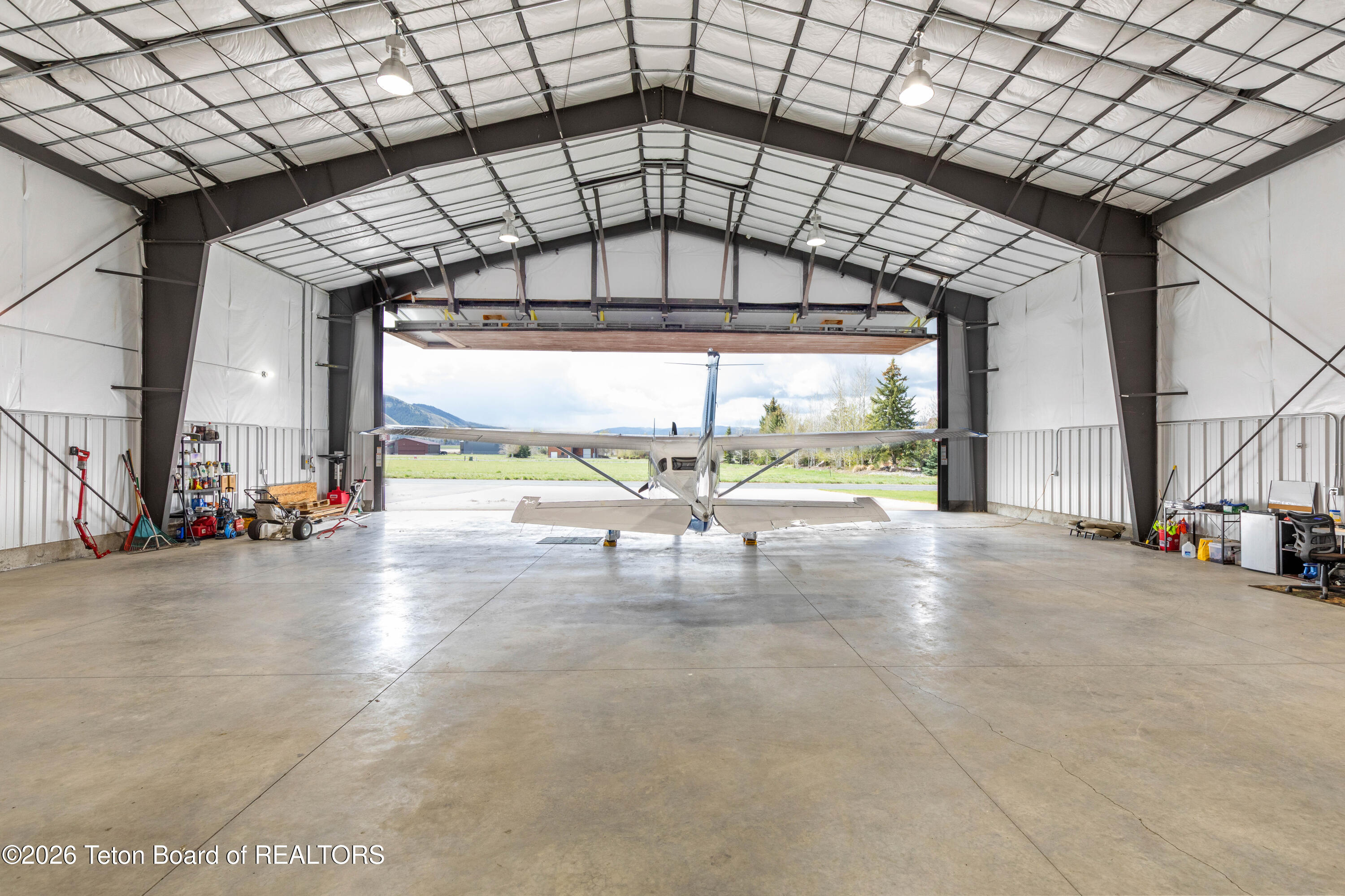 180 W CITATION Street