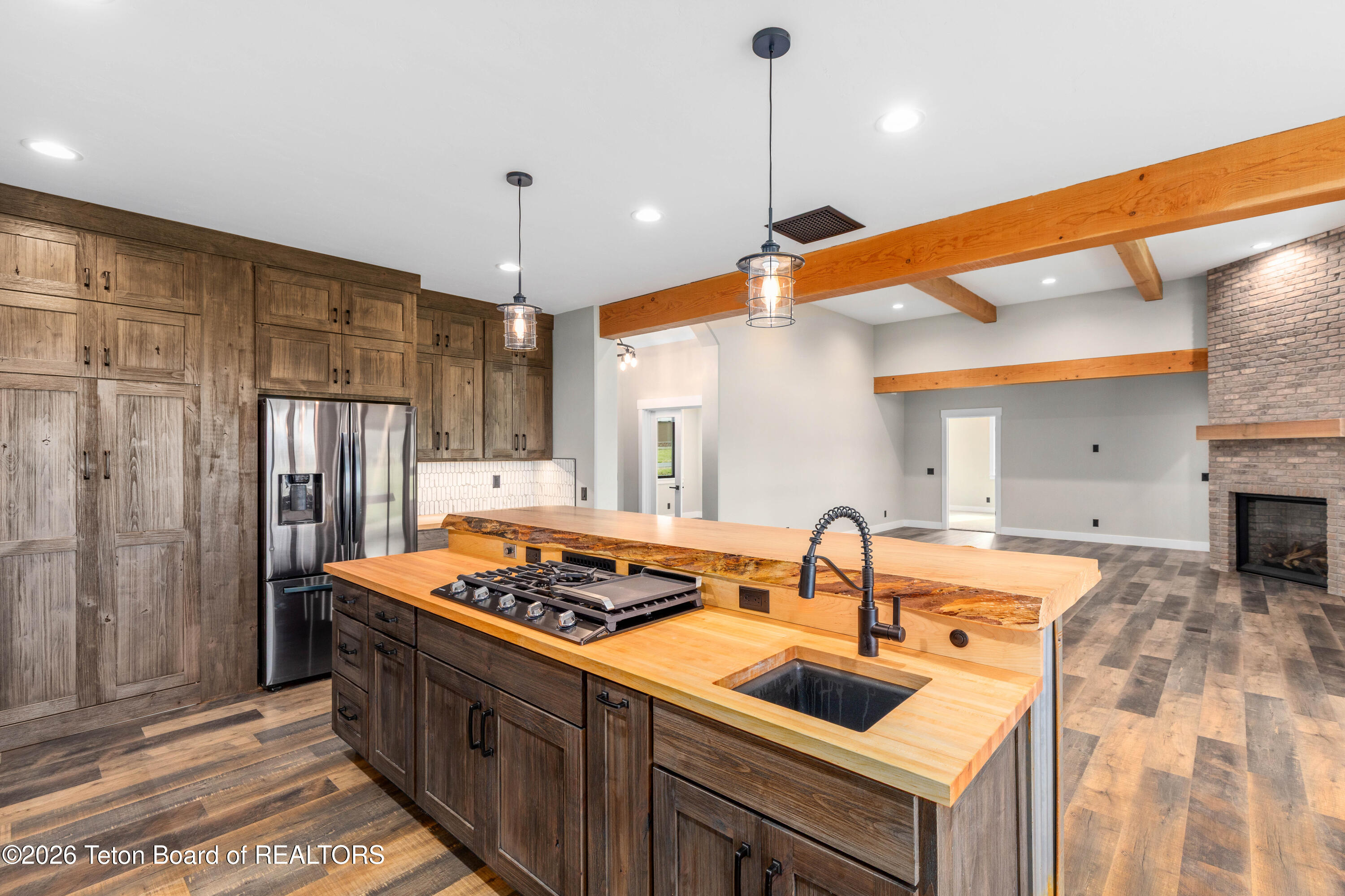180 W CITATION Street
