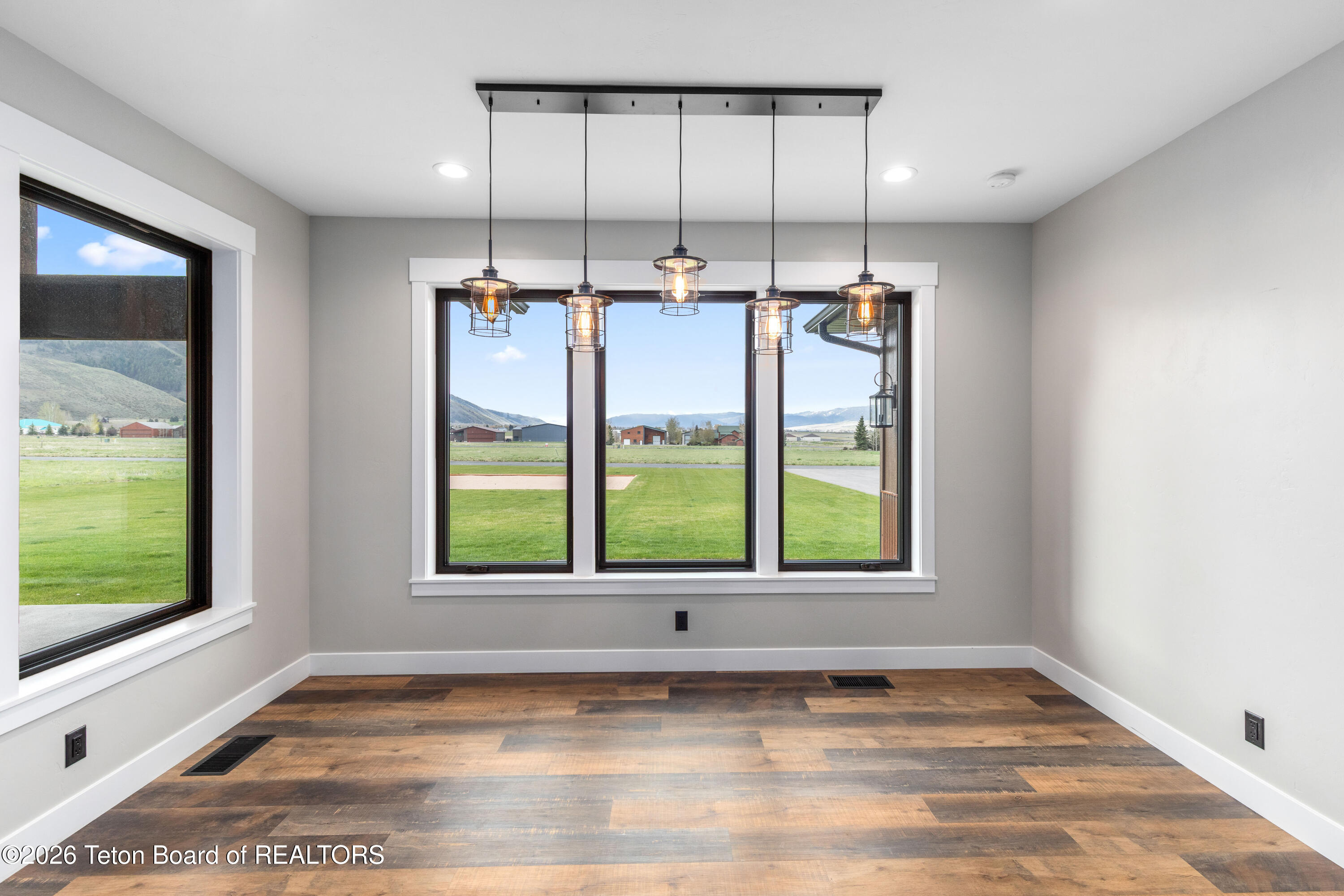 180 W CITATION Street