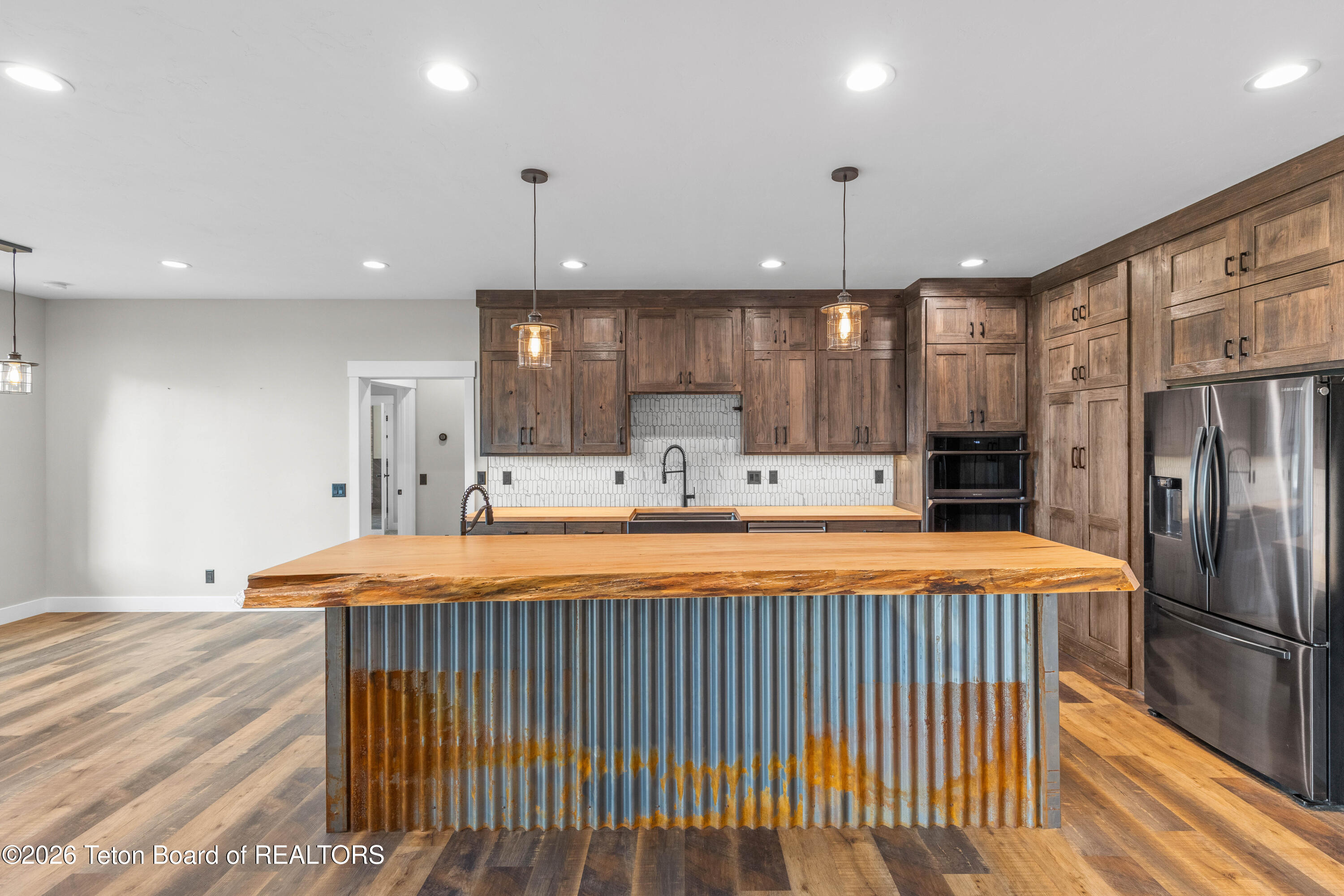 180 W CITATION Street