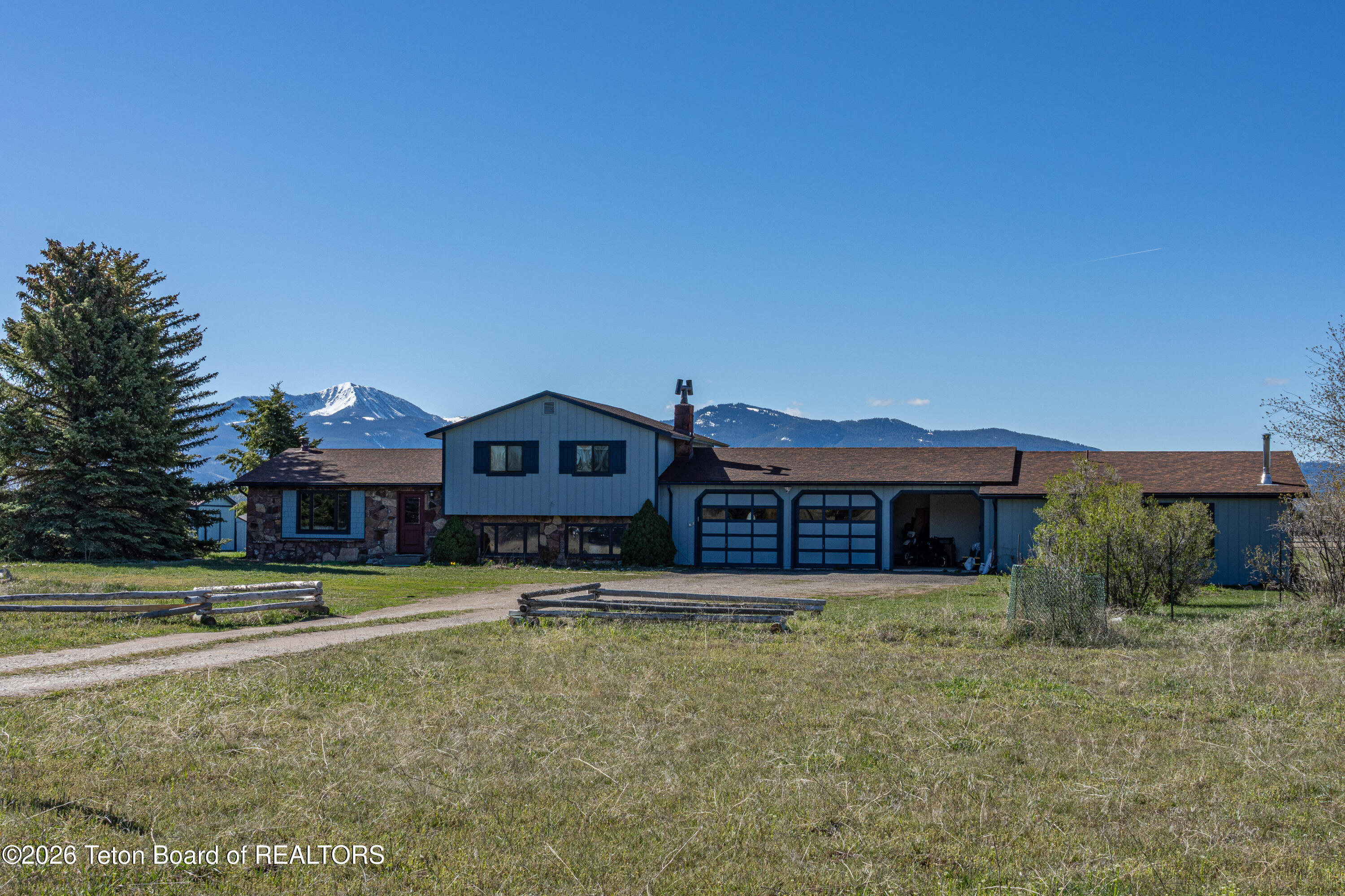 600 PONDEROSA Drive
