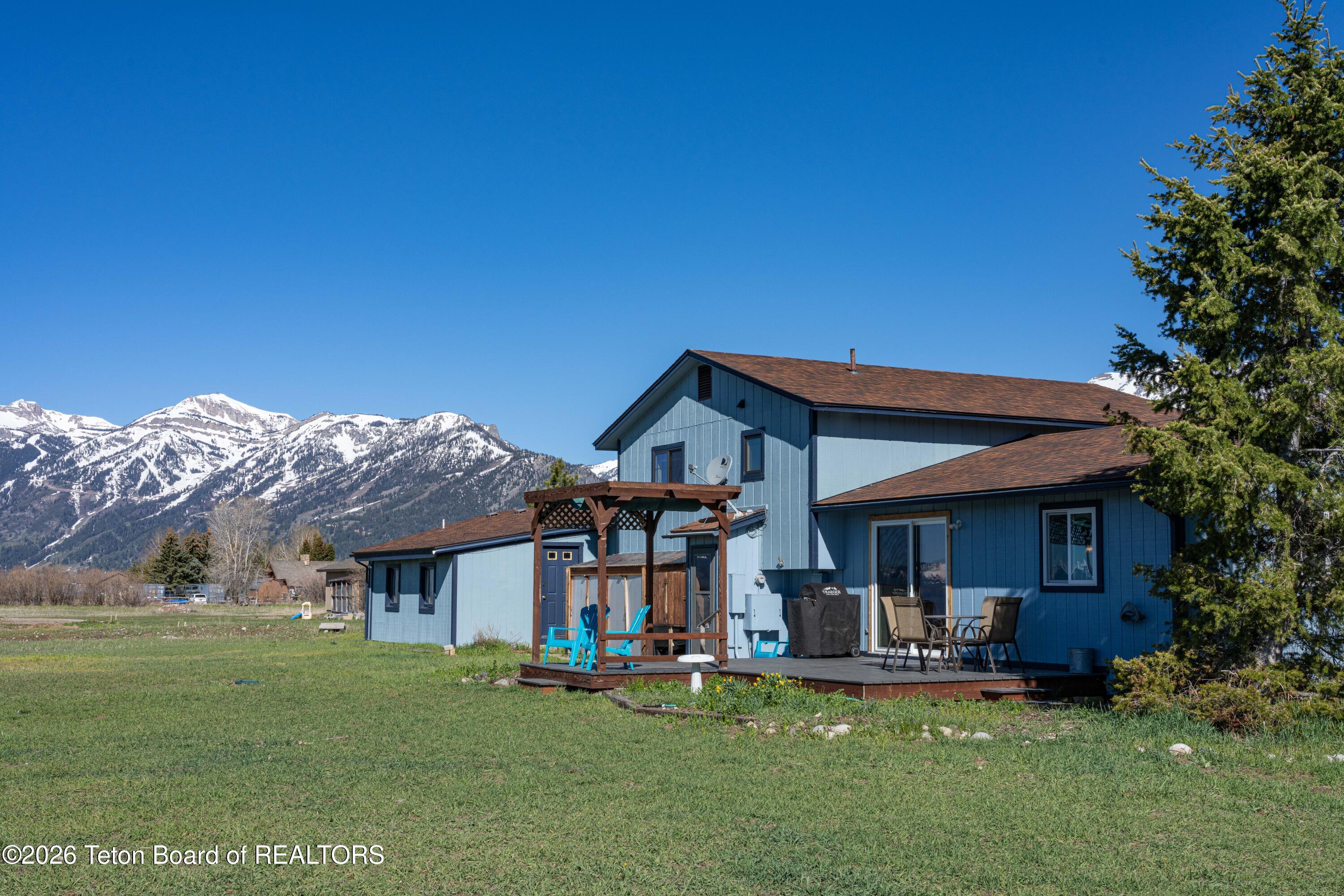 600 PONDEROSA Drive