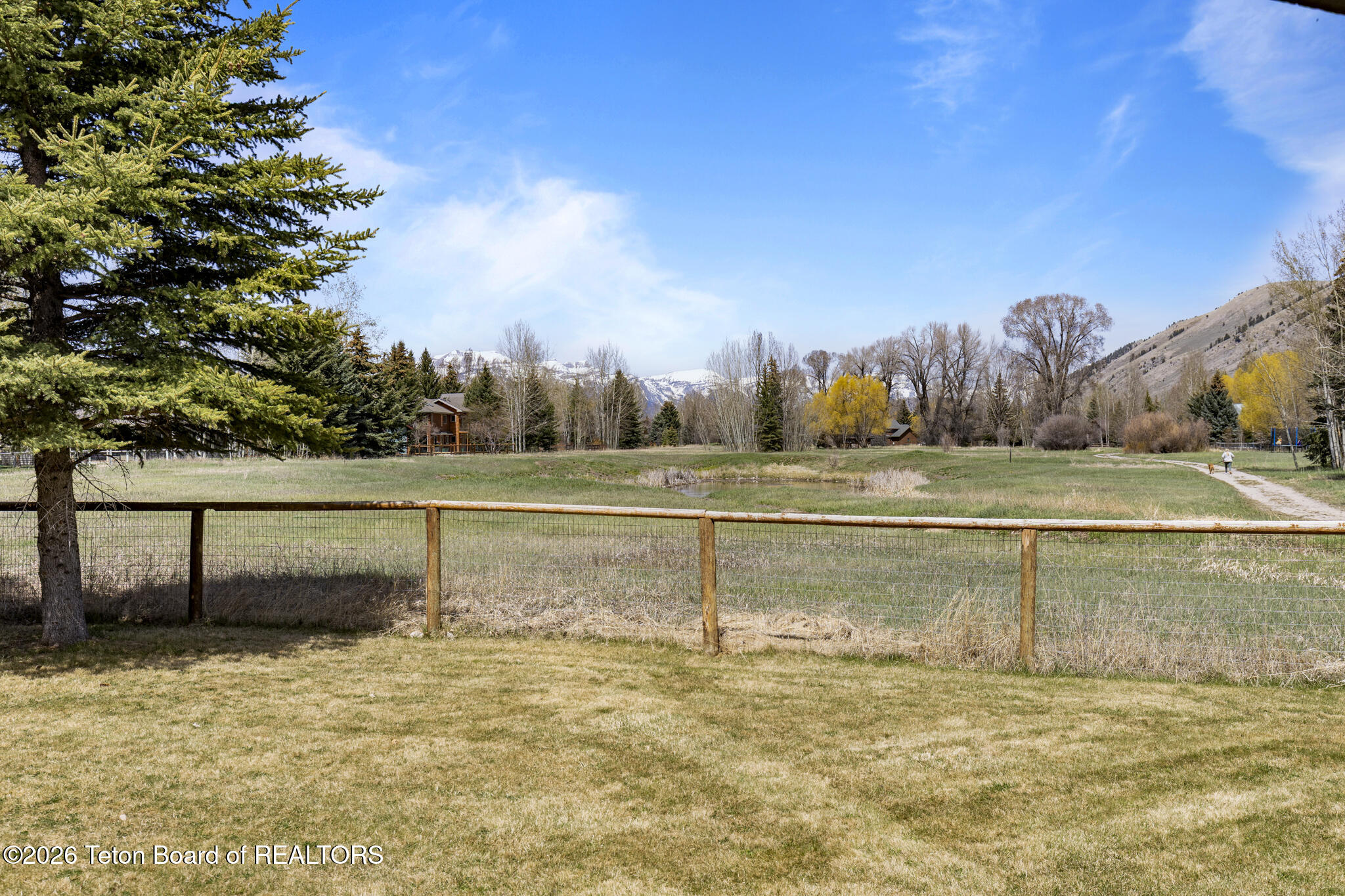 4085 BALSAM Lane