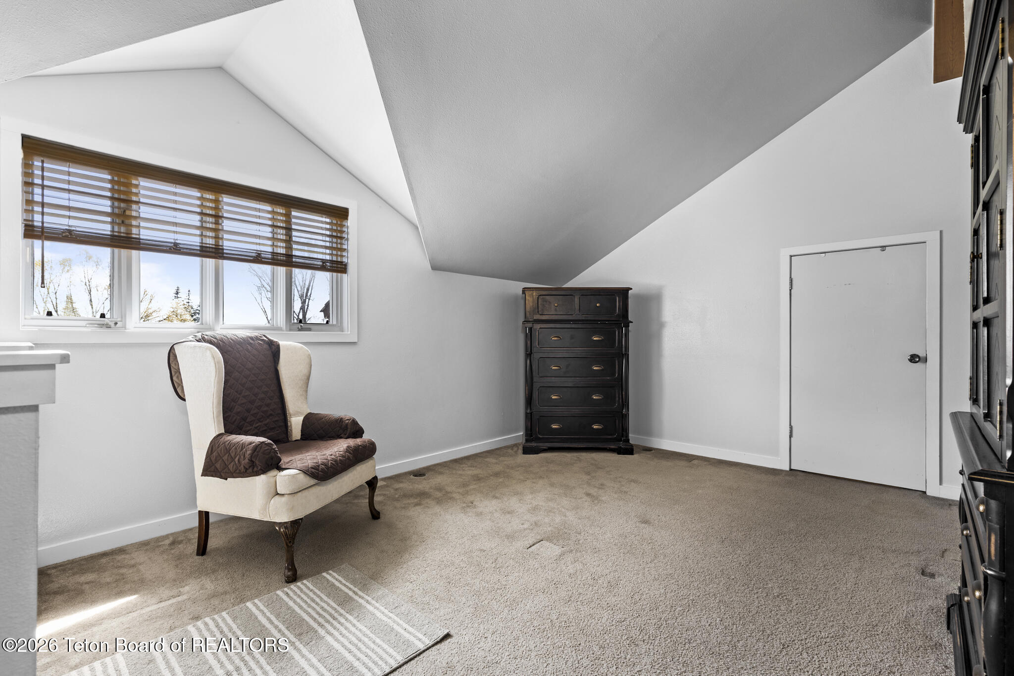 4085 BALSAM Lane
