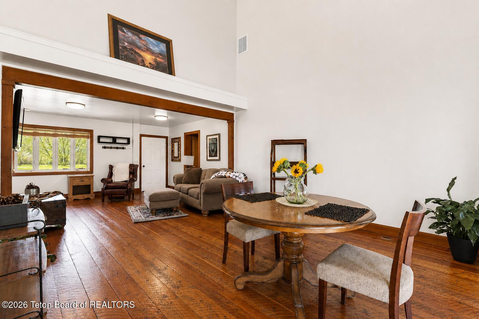 4085 BALSAM Lane