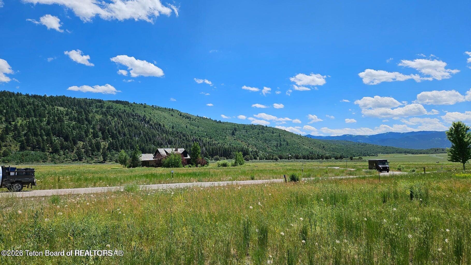 6386 SNOW GOOSE Circle