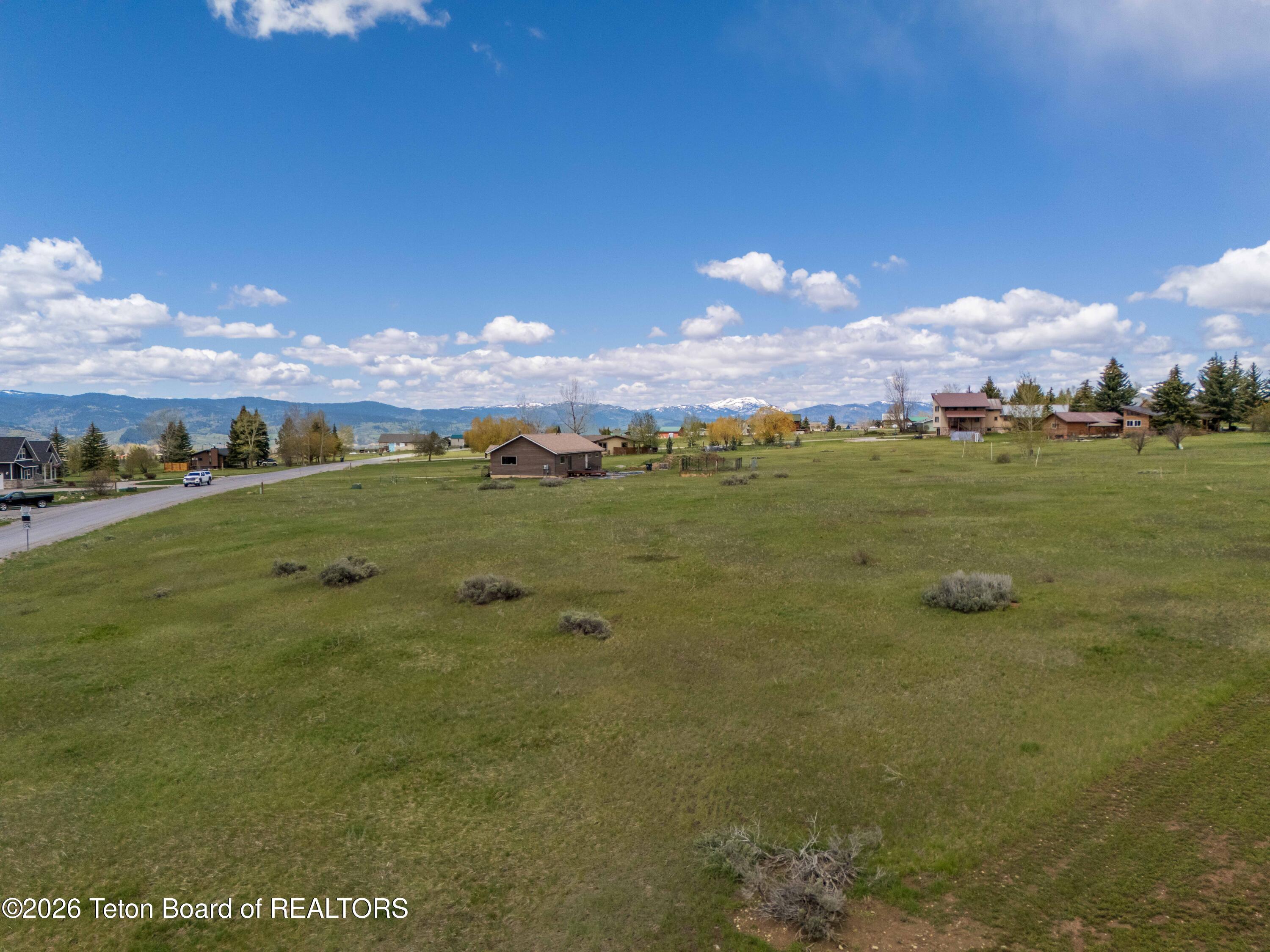 905 CEDAR CREEK Drive