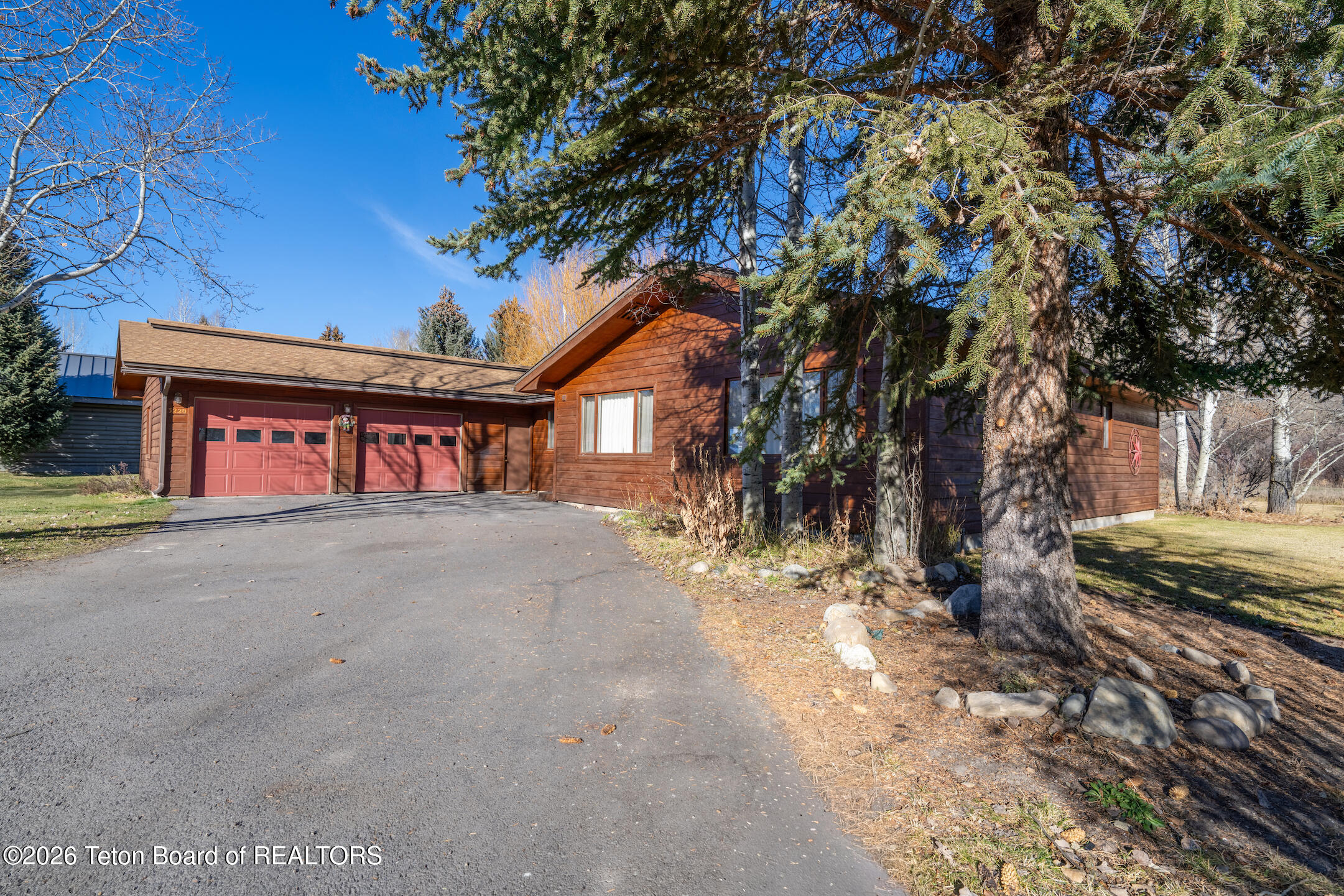 3220 S DOUBLE TREE Drive