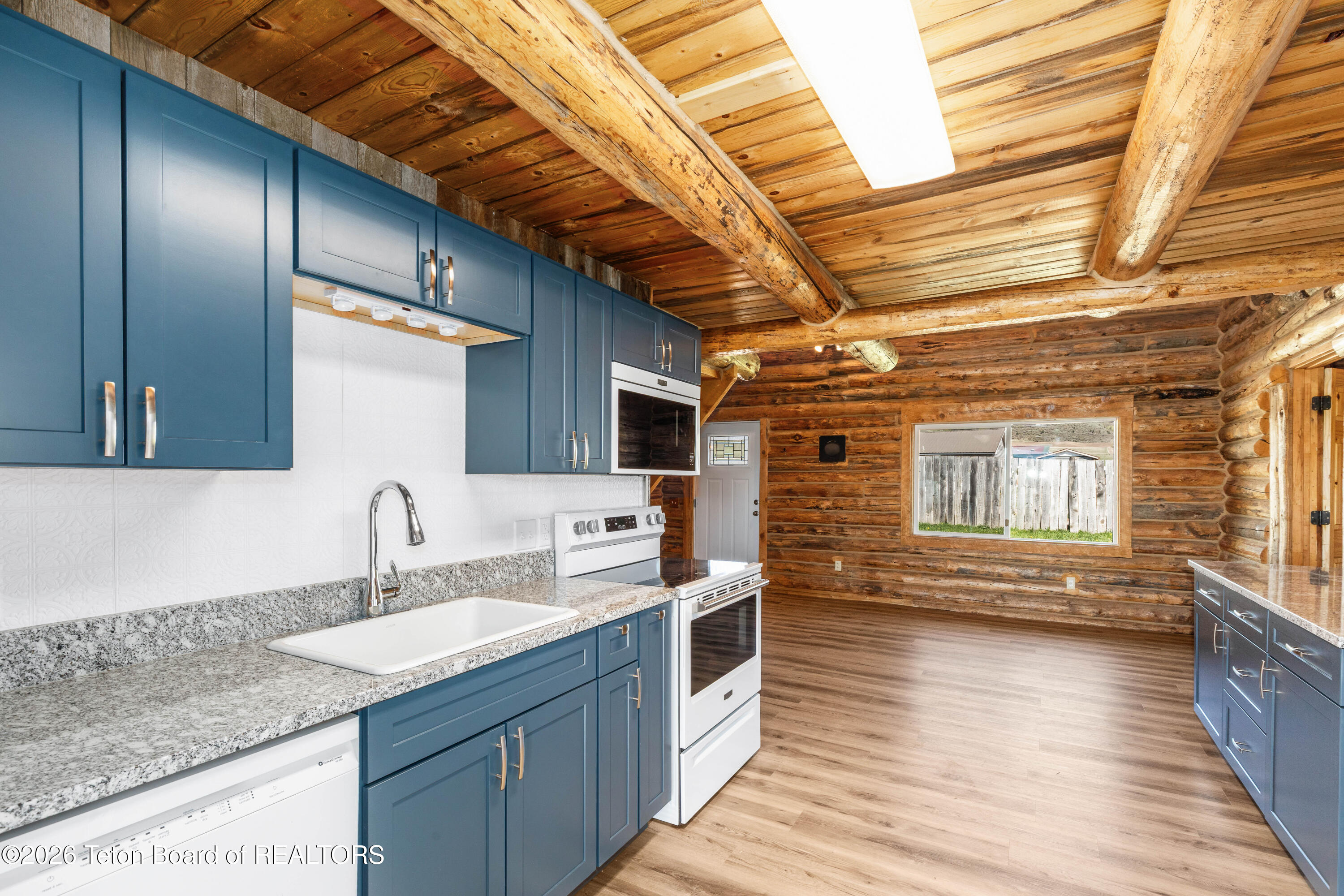81 MEADOWLARK Lane