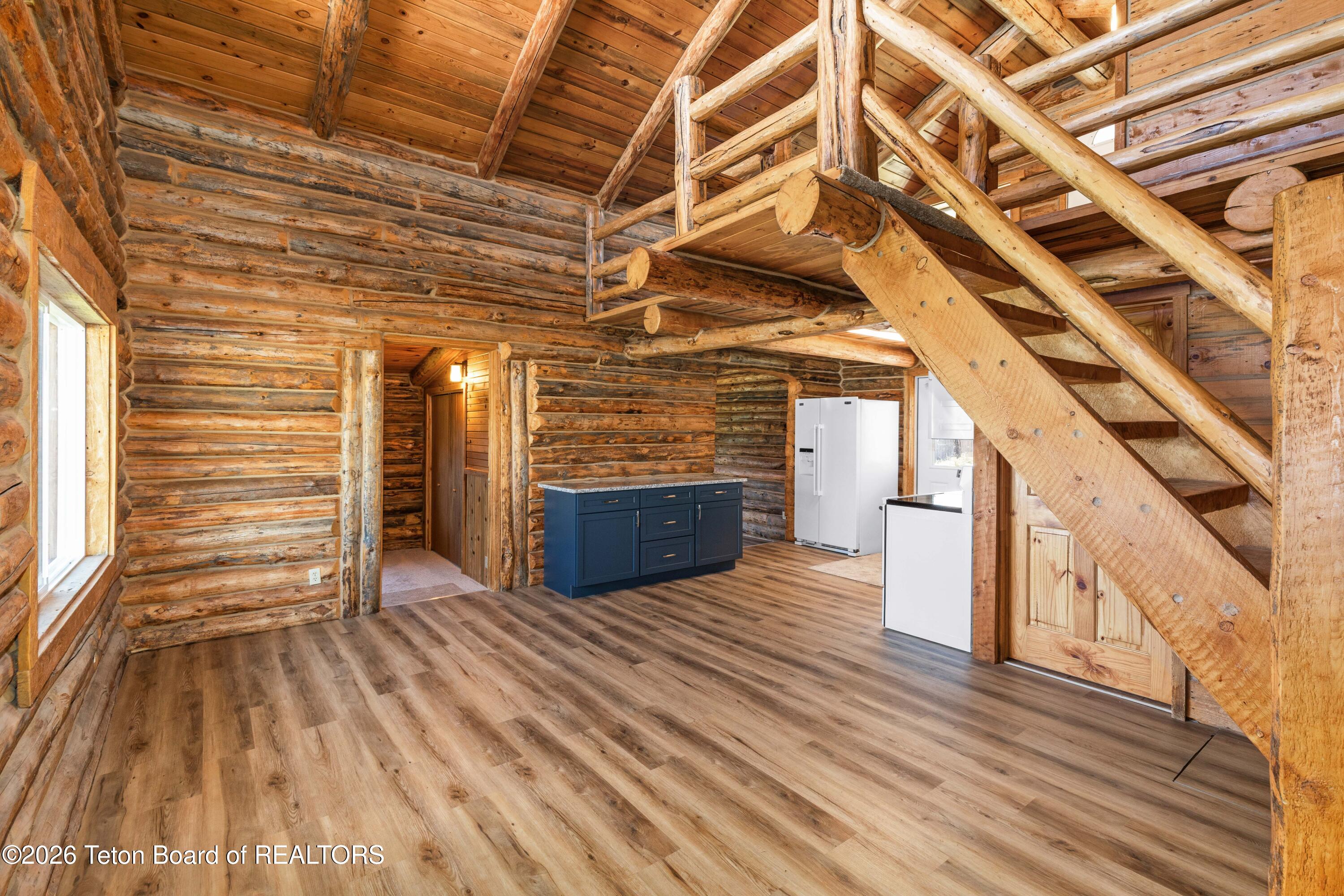 81 MEADOWLARK Lane