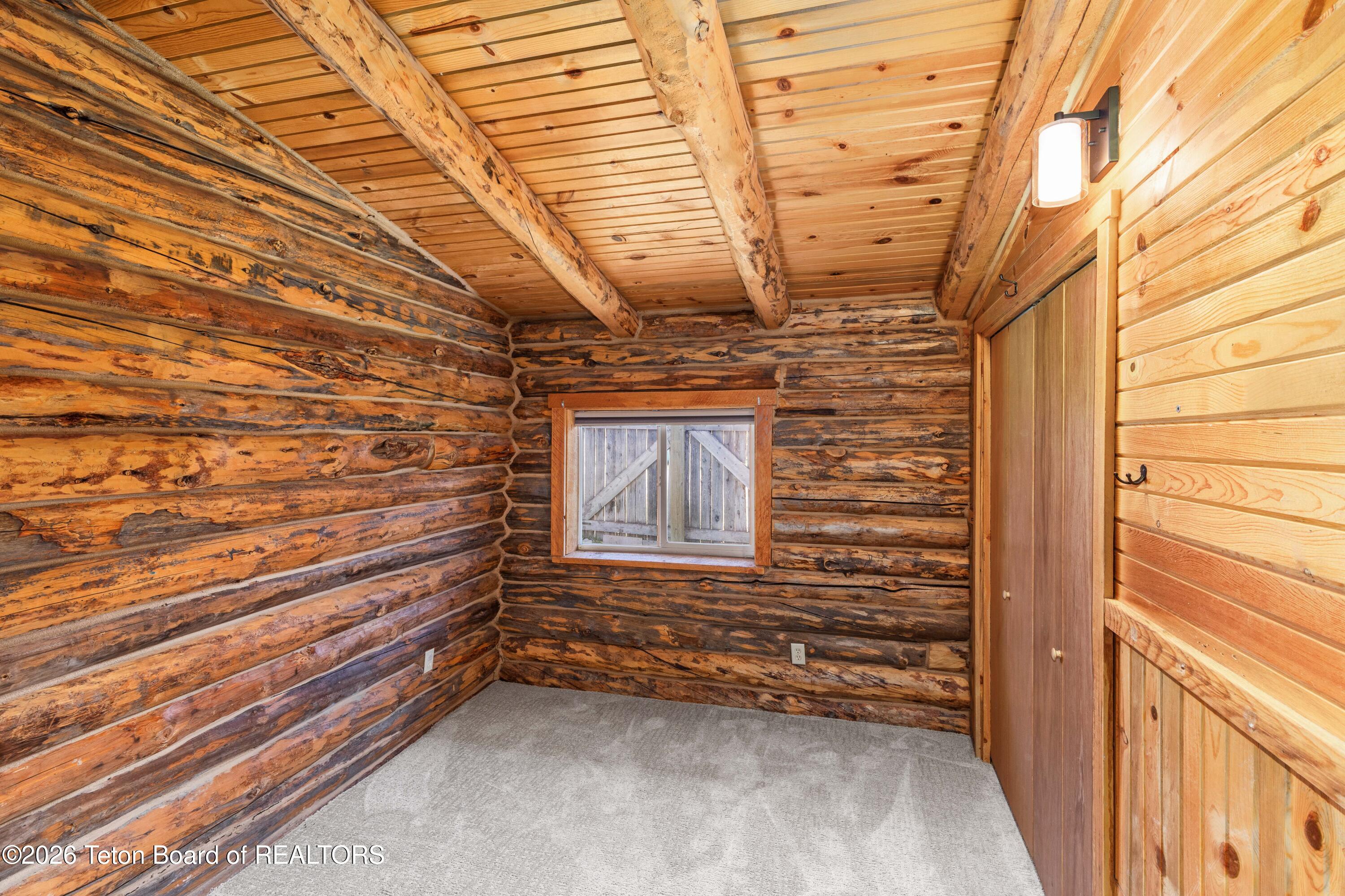 81 MEADOWLARK Lane