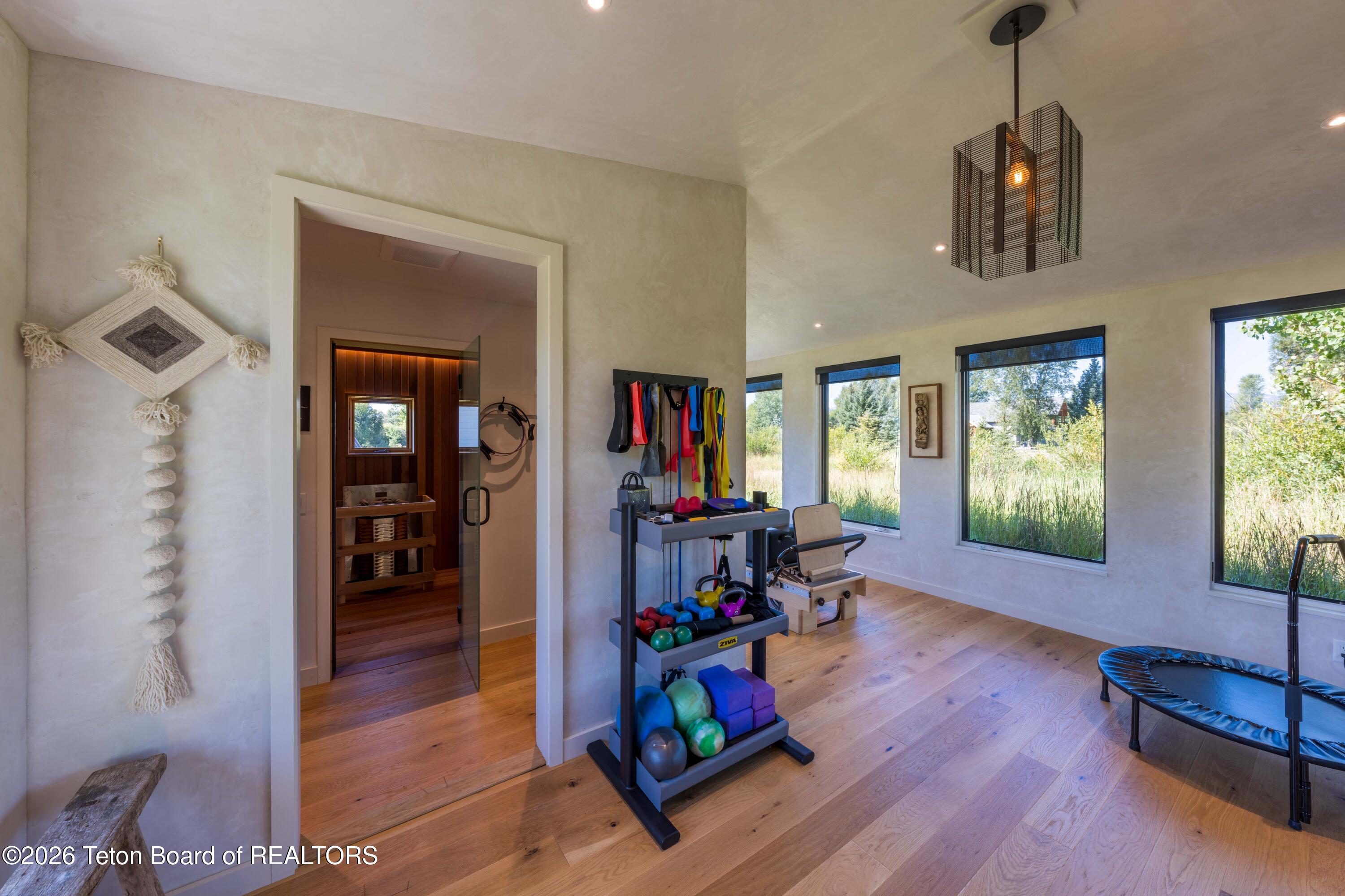 2075 S PARK RANCH Road