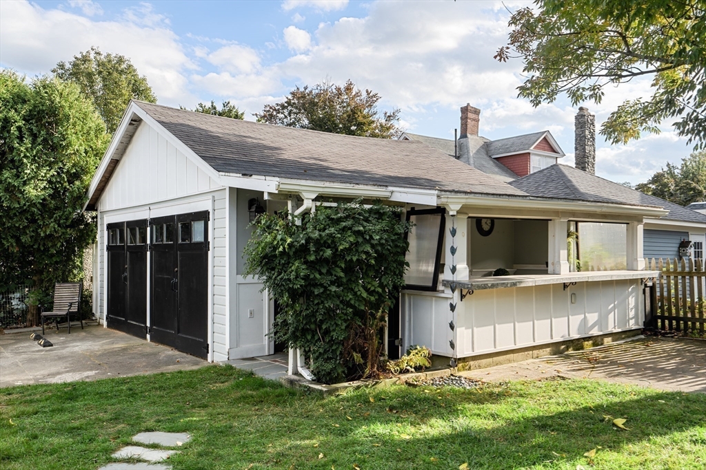 76 Edgemere Rd.