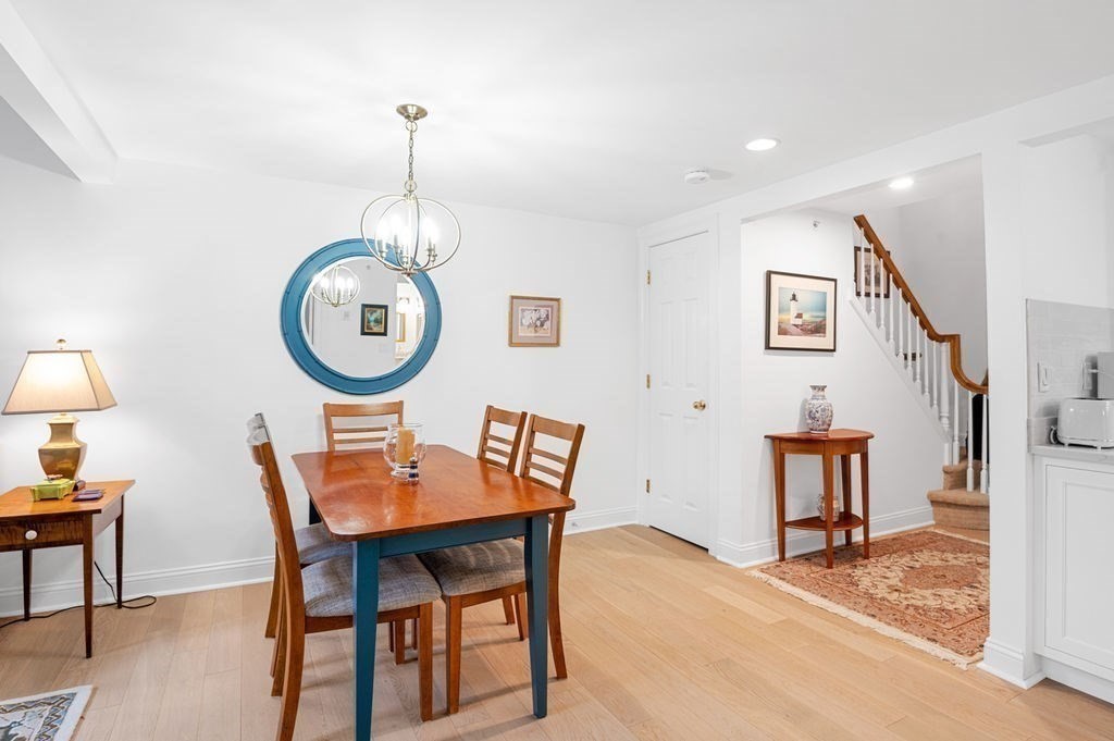 53 Warren St # 210
